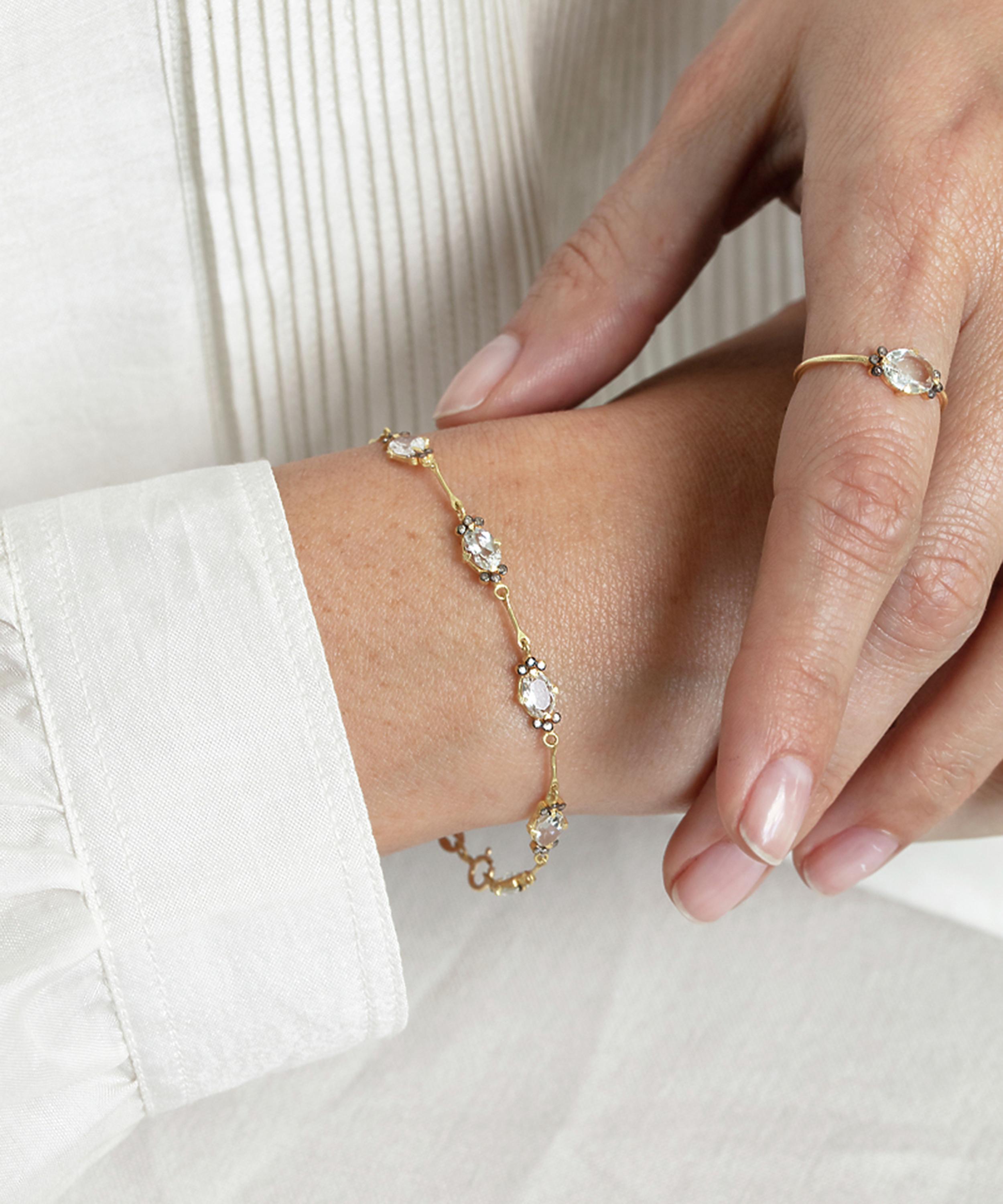 5 Octobre - 14ct Gold Elliot Aquamarine Bracelet image number 1