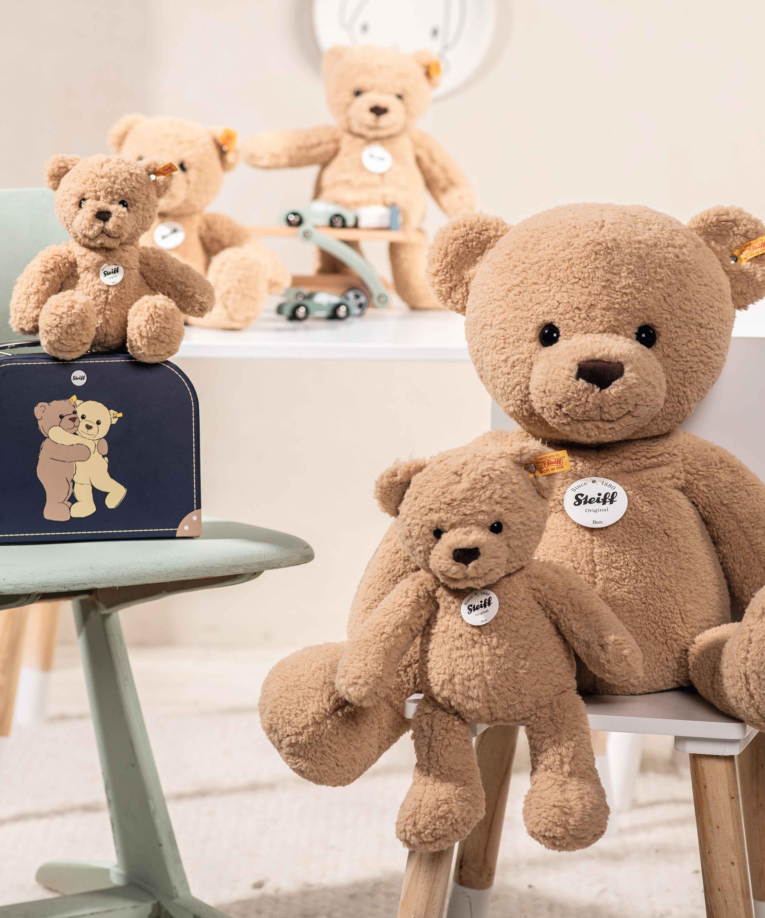Steiff - Ben the Teddy Bear with Suitcase image number 1