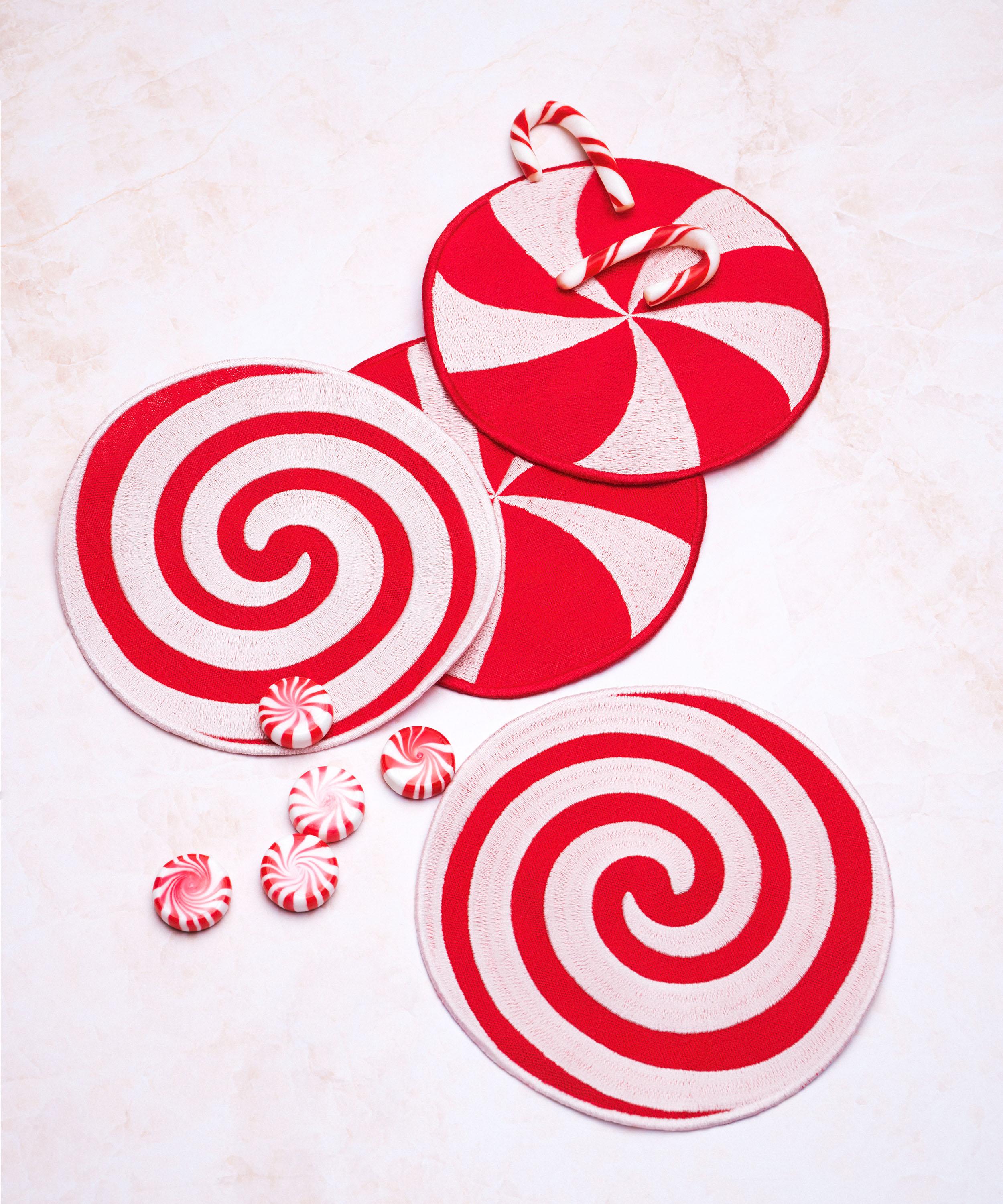 Piecework - Peppermint Linen Cocktail Napkins Set of Four image number 1