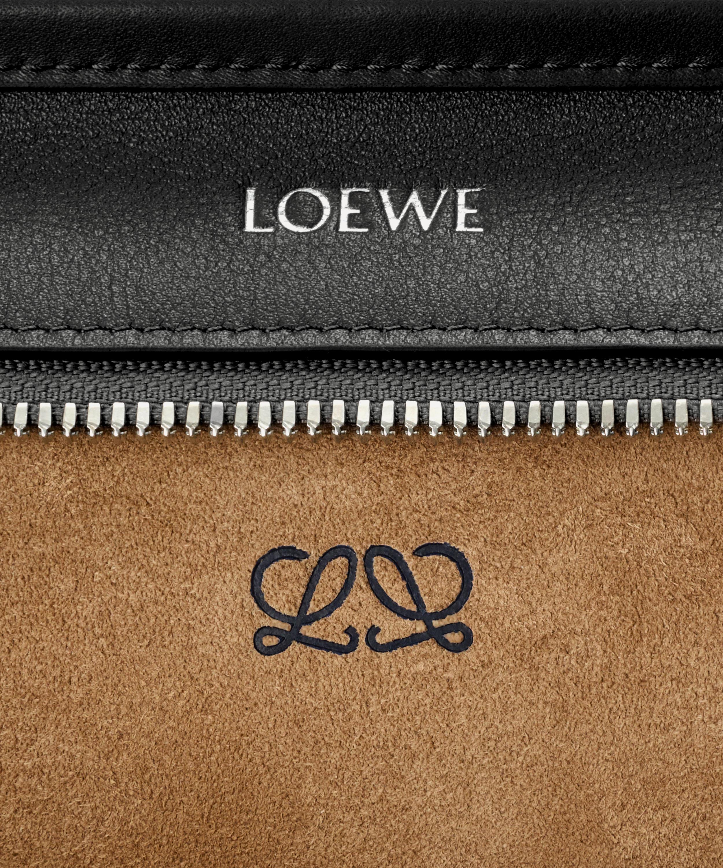 Loewe - Medium Amazona 180 Leather Top Handle Bag image number 9