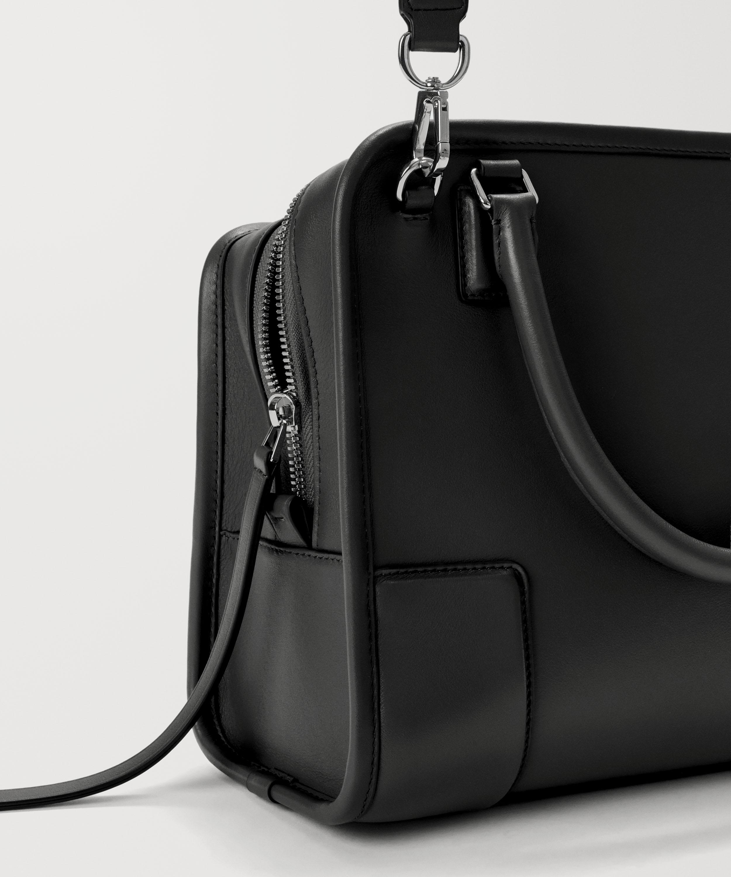 Loewe - Medium Amazona 180 Leather Top Handle Bag image number 10