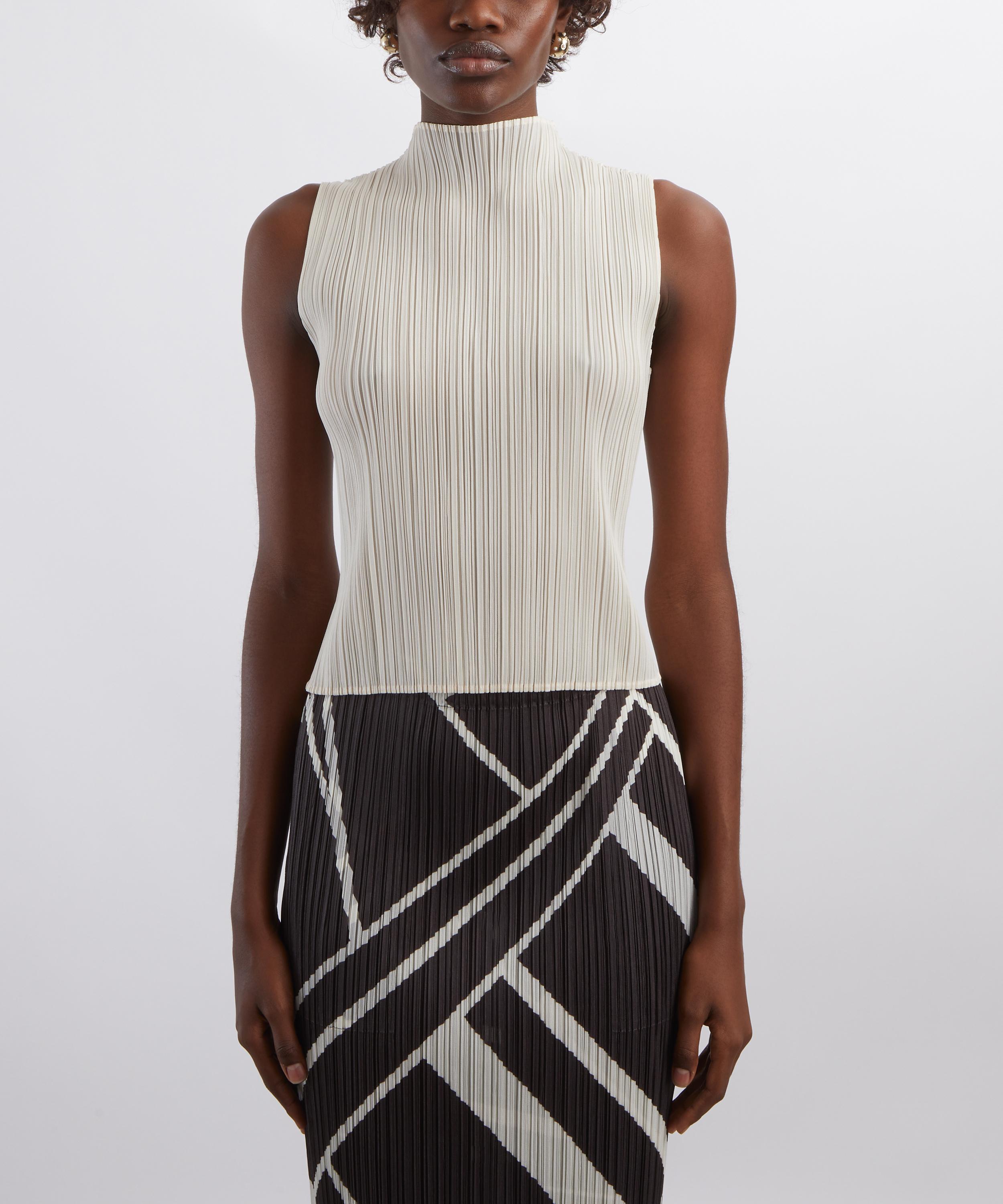 Pleats Please Issey Miyake - MONTHLY COLOURS: AUGUST Pleated Sleeveless Top image number 2
