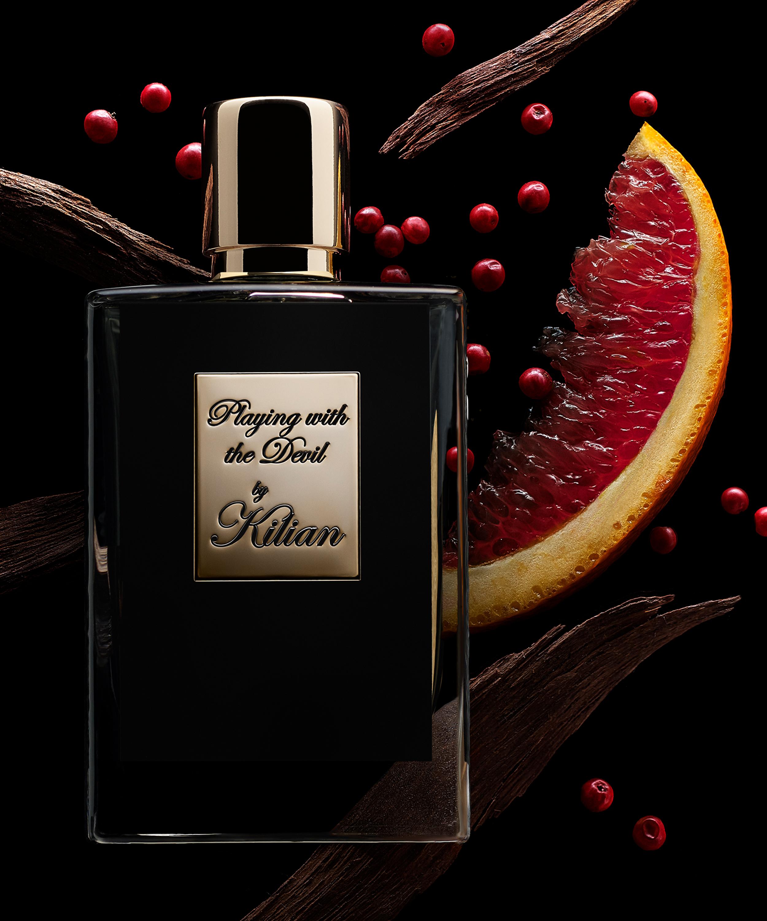 KILIAN PARIS - Playing with the Devil Refillable Eau de Parfum 50ml image number 4