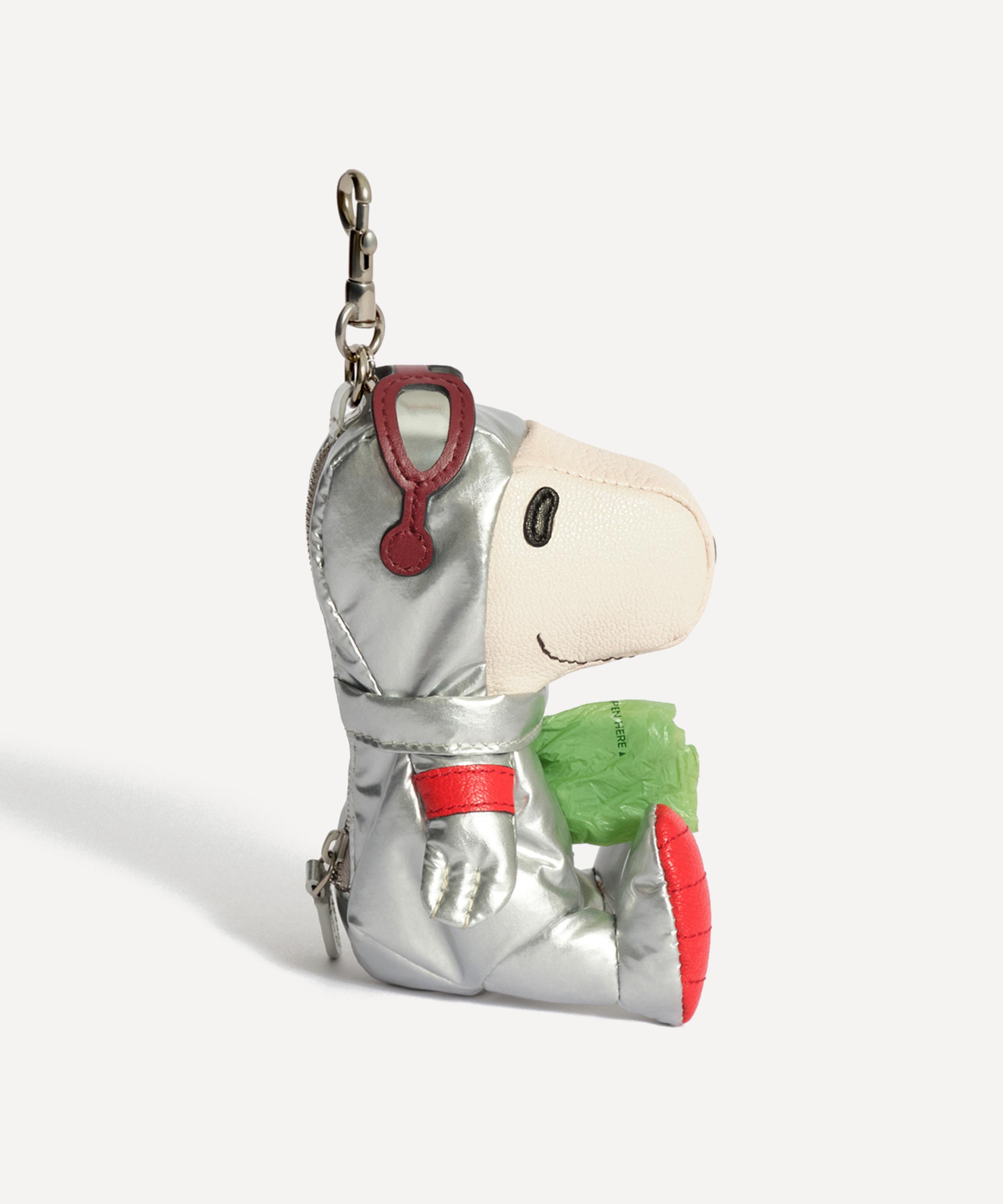 Anya Hindmarch - x Peanuts Snoopy Tidy Bag Leather Charm image number 0