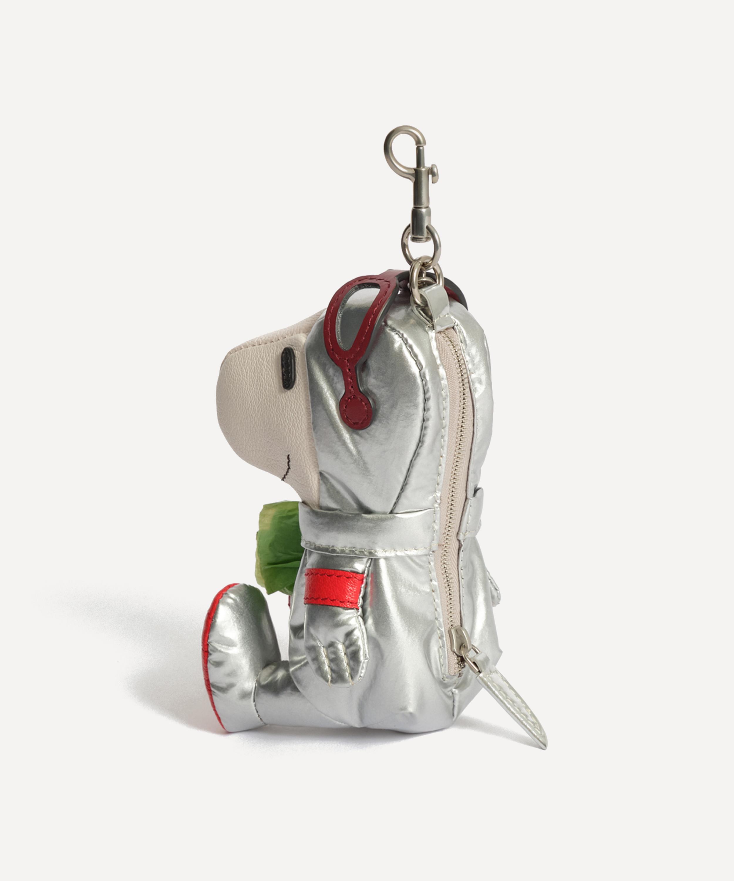 Anya Hindmarch - x Peanuts Snoopy Tidy Bag Leather Charm image number 1