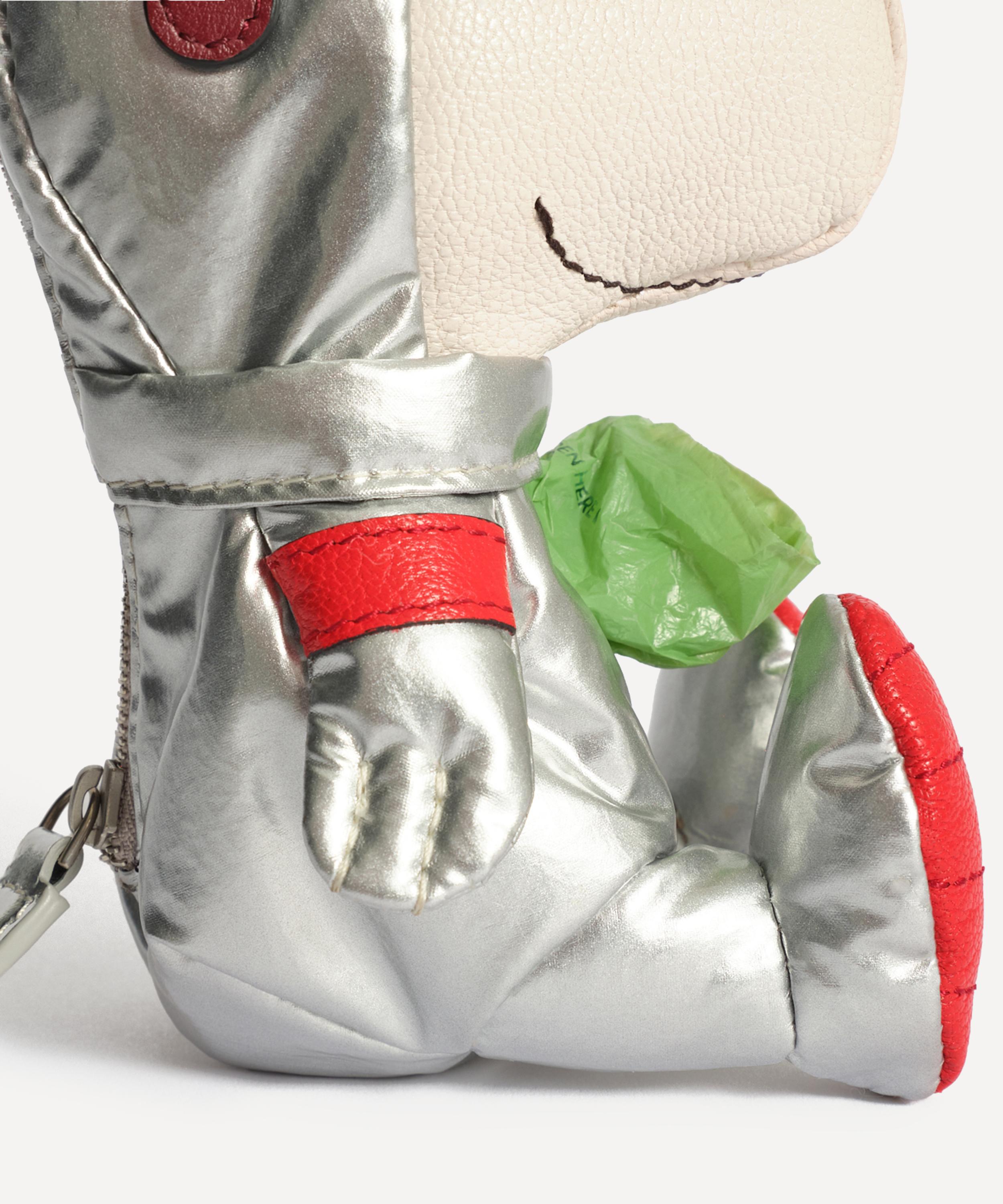 Anya Hindmarch - x Peanuts Snoopy Tidy Bag Leather Charm image number 5