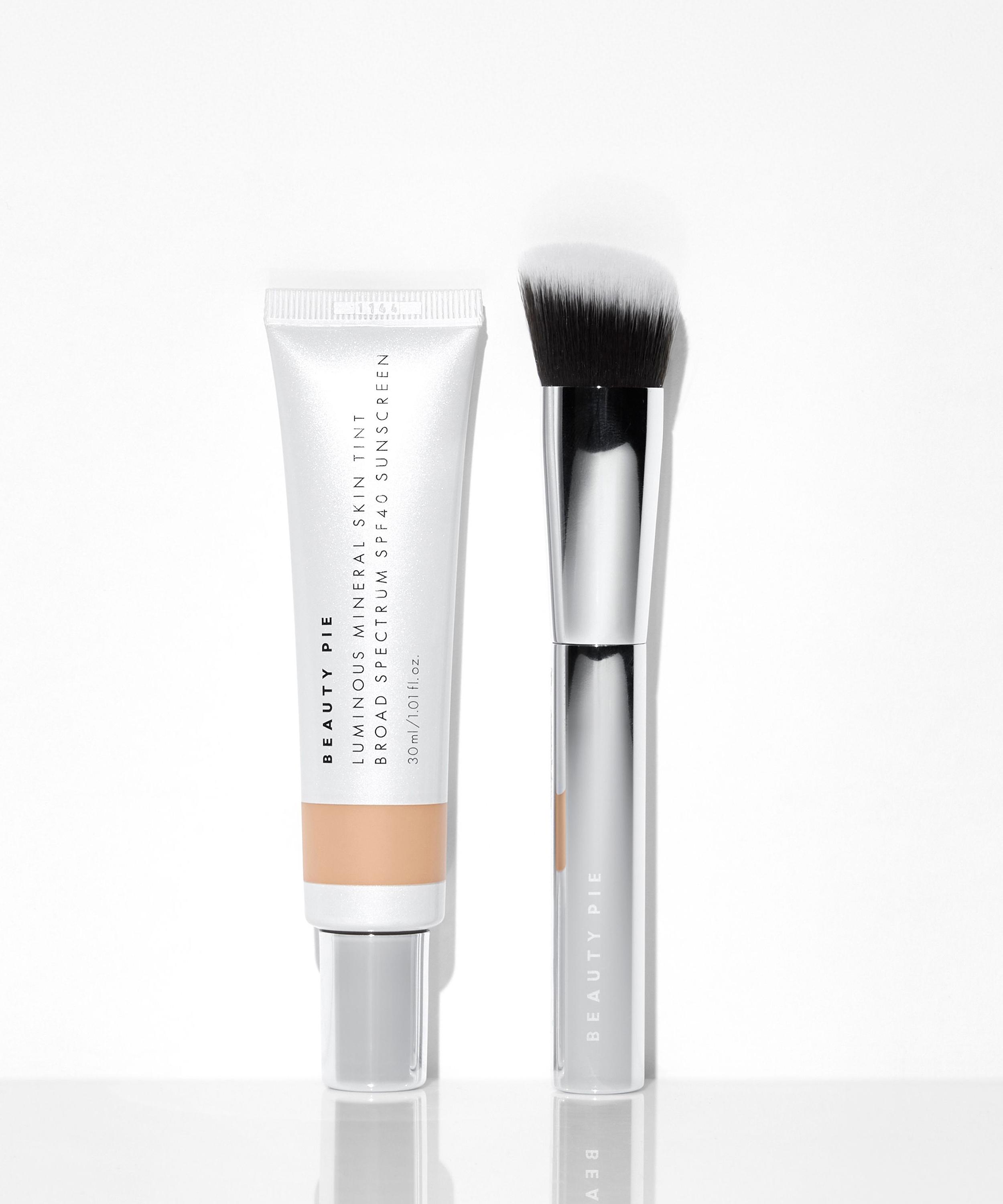 Beauty Pie - Luminous Mineral Tinted Skin Perfector SPF40 30ml image number 3