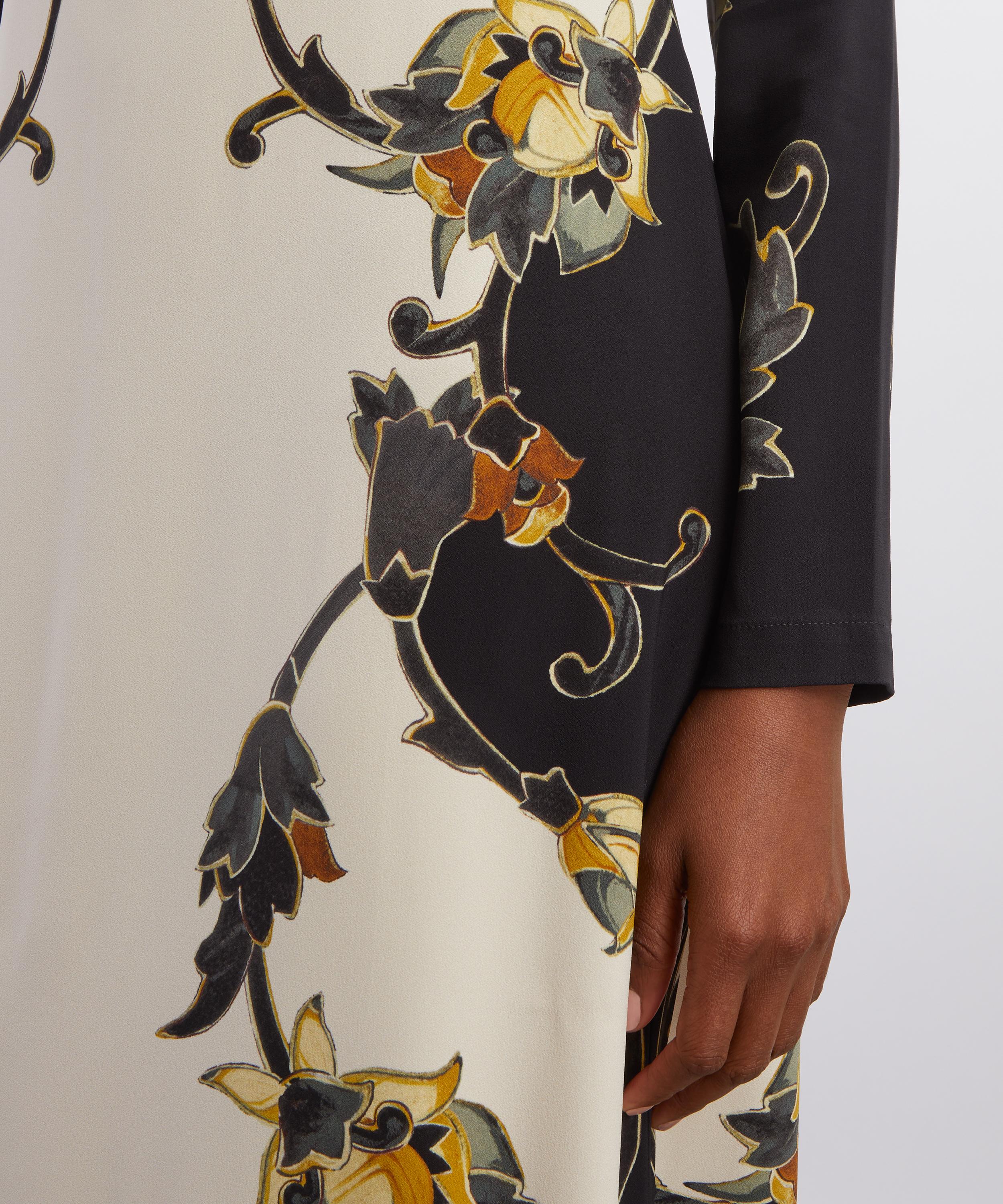 La DoubleJ - Halle Buttercup Plac&eacute;e Black Dress image number 4