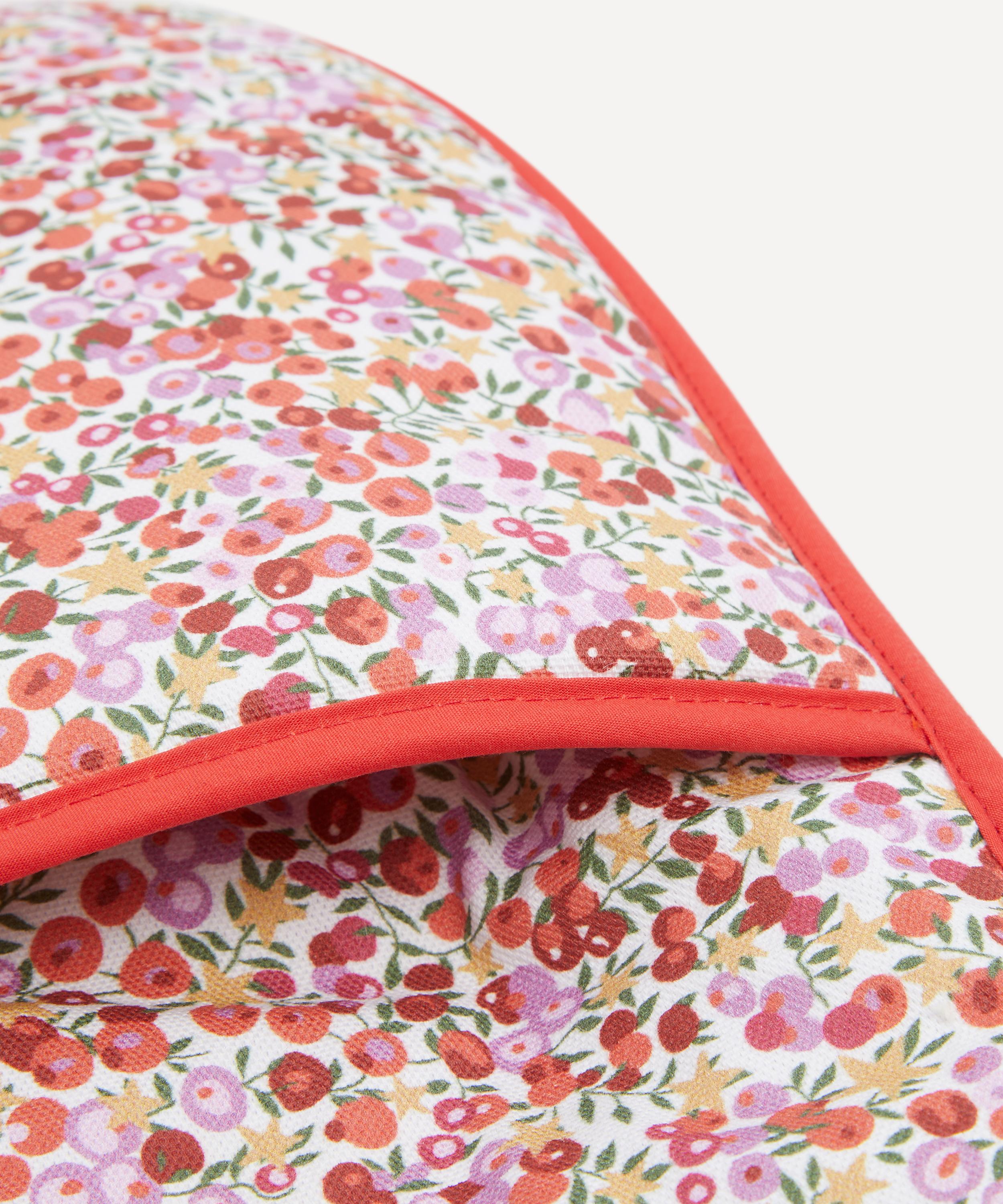 Liberty - Wiltshire Stars Double Oven Mitt image number 4