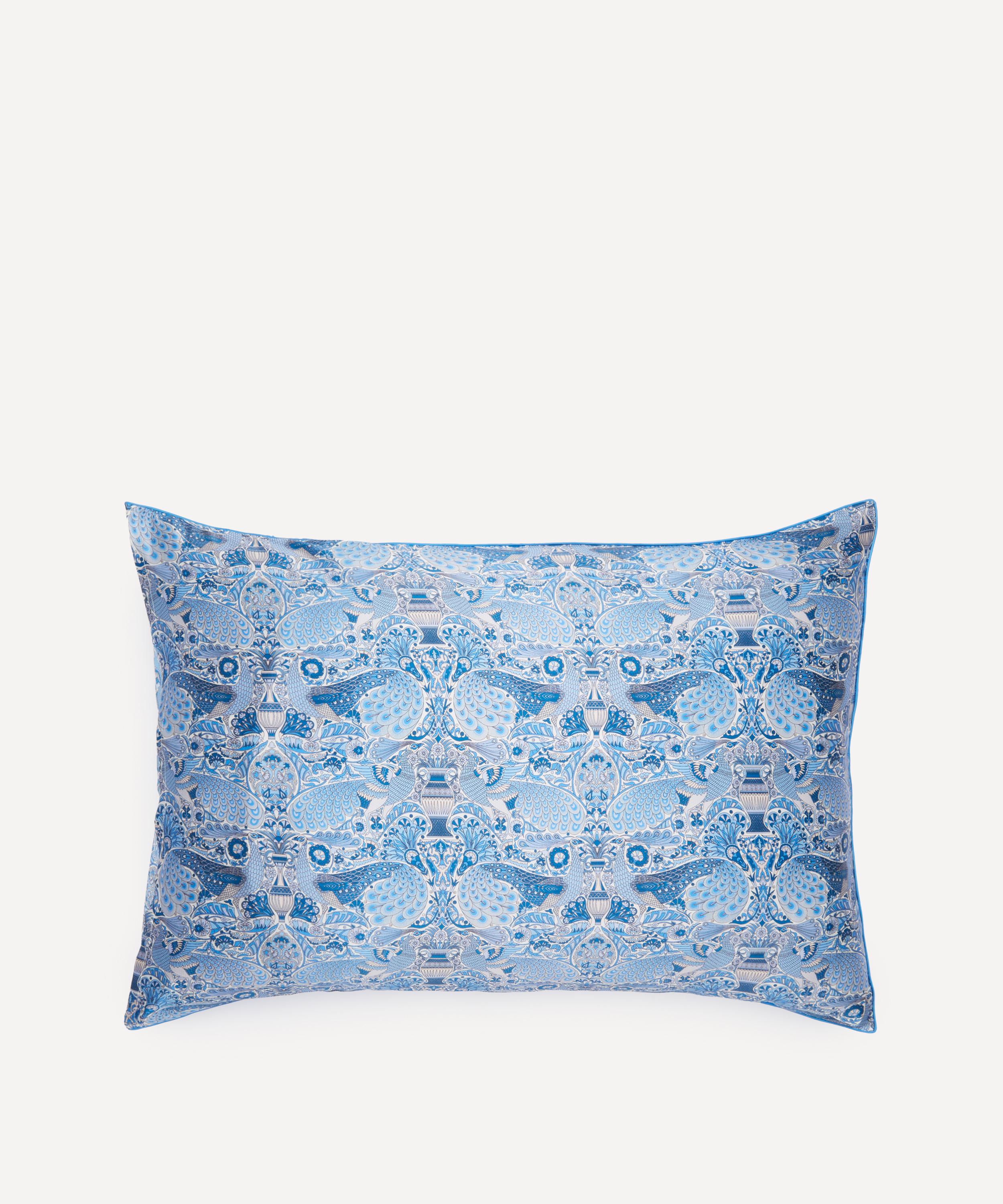 Liberty - Oscars Palace Silk Pillowcase image number 0
