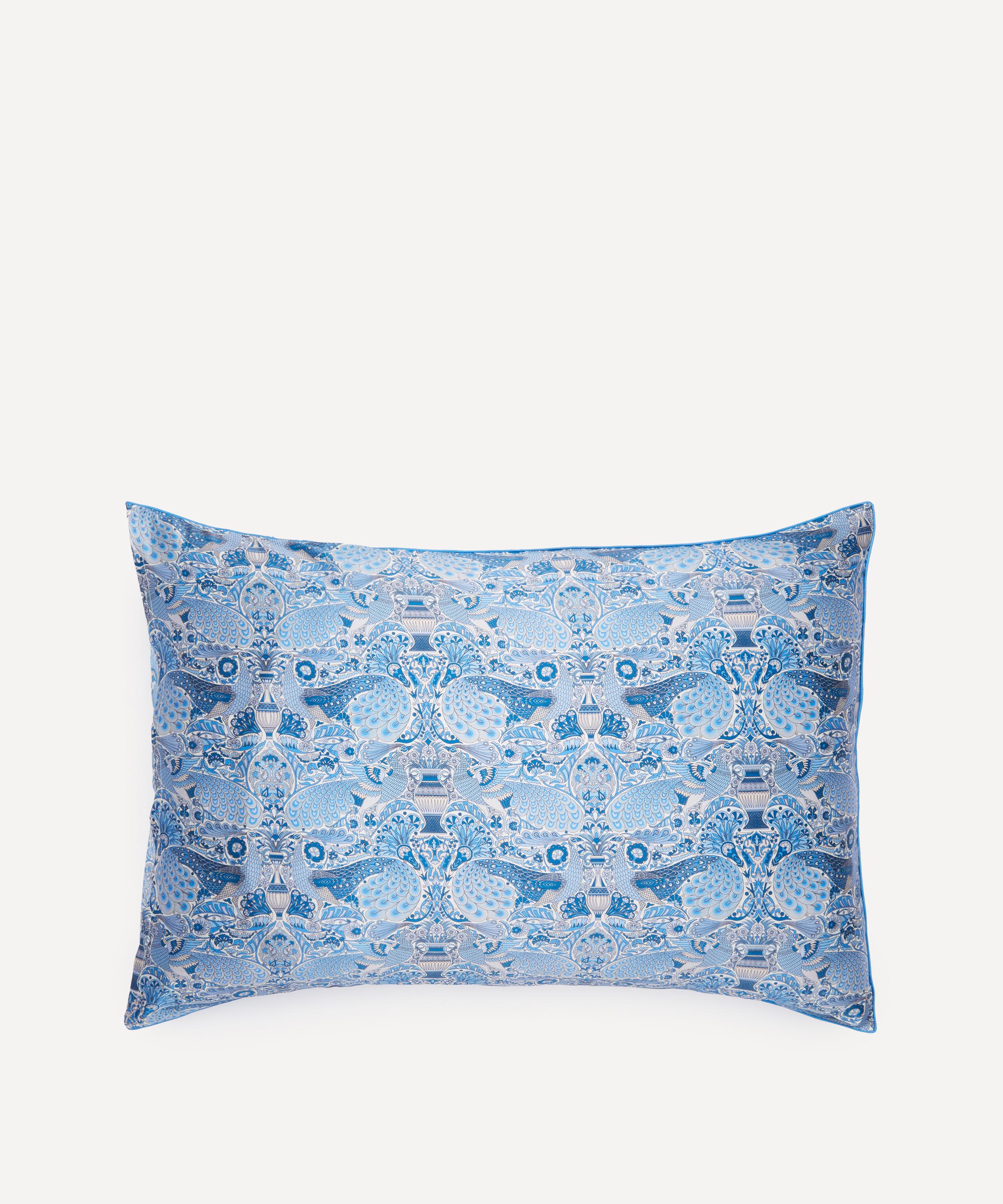 Liberty - Oscars Palace Silk Pillowcase image number 1