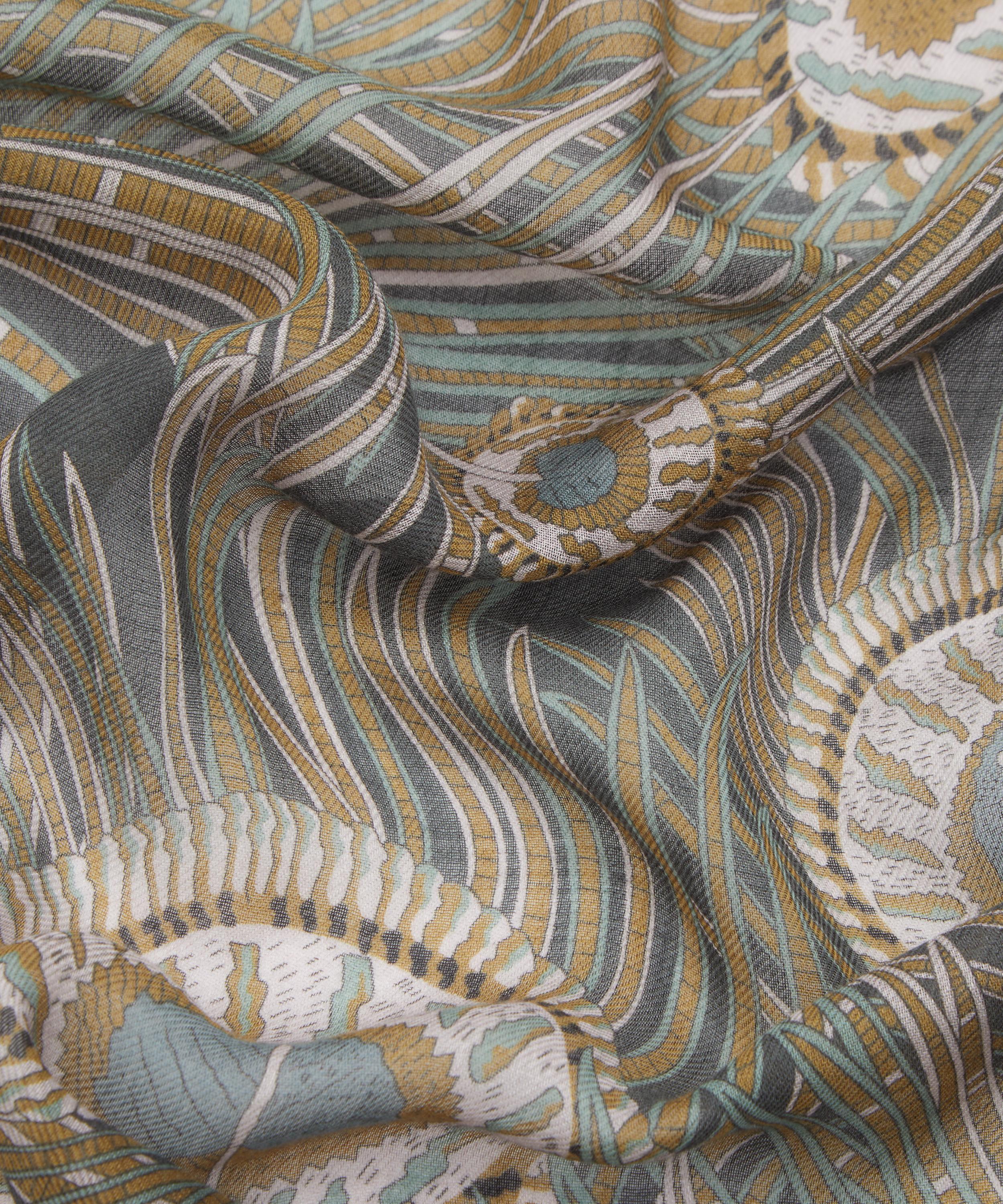Liberty - Hera Bouquet 70X190 Wool-Silk Scarf image number 4