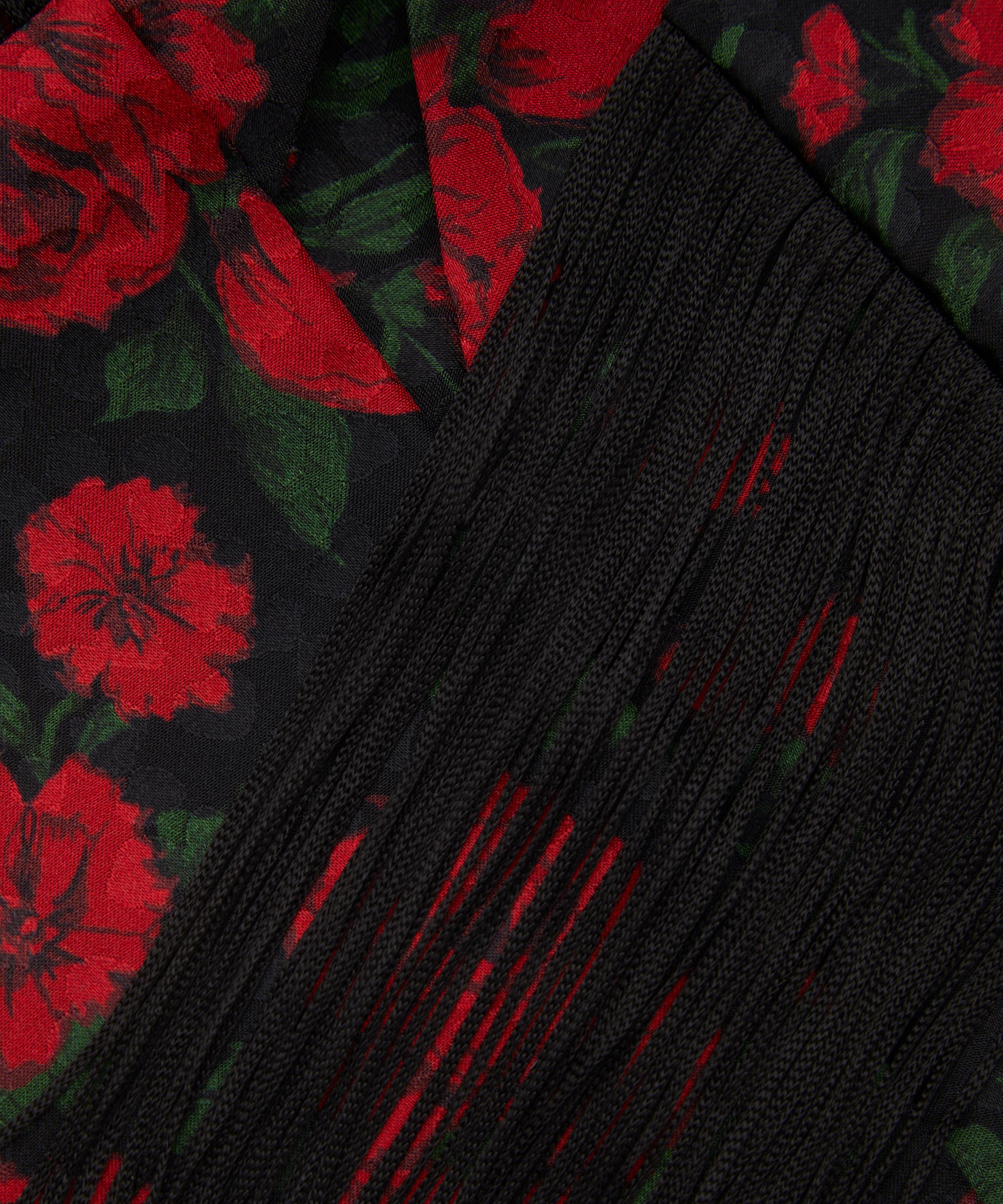 Liberty - Carline Rose 8X160 Skinny Silk Jacquard Scarf image number 3