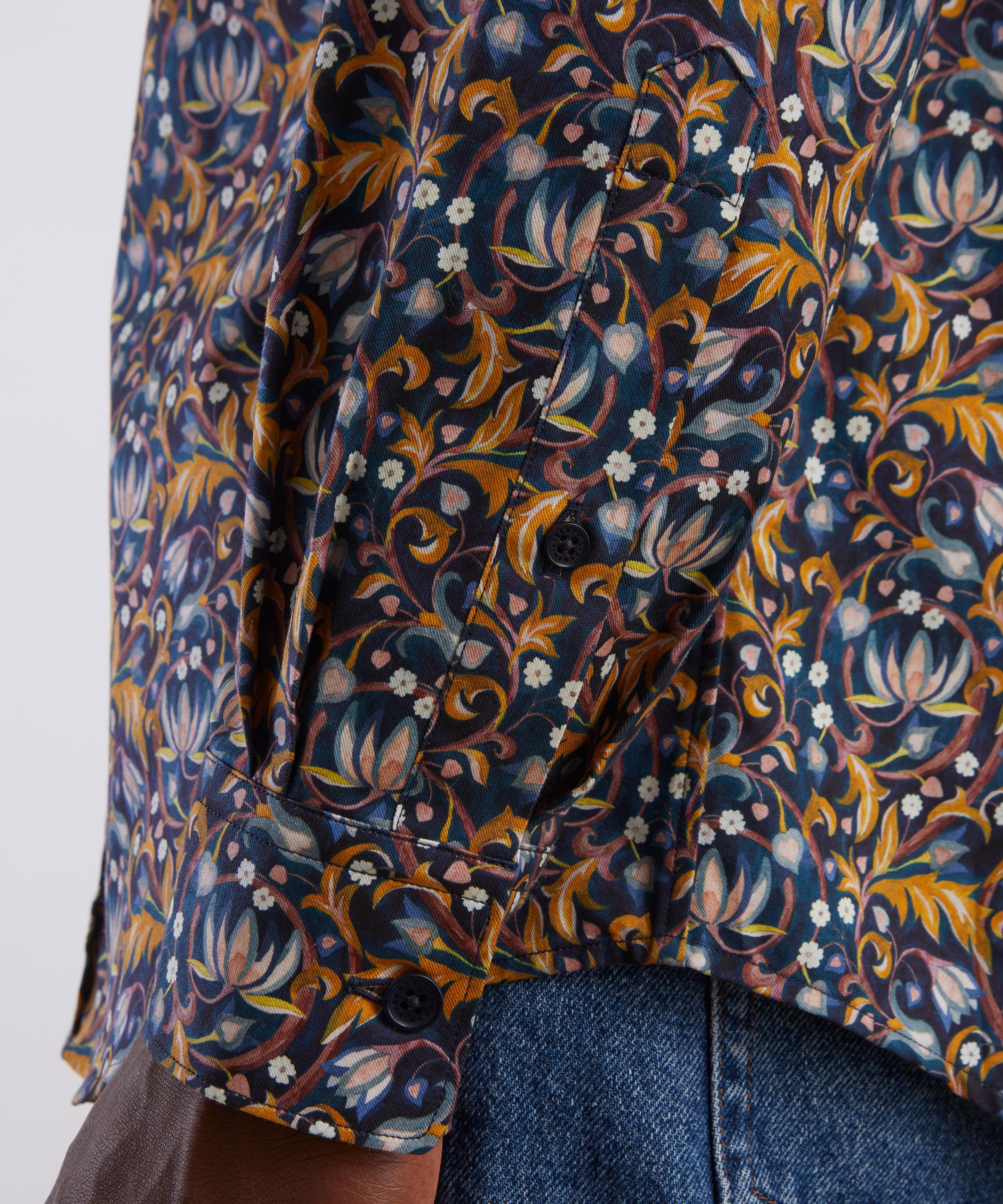 Liberty - Button-Down Regular Fit Shirt in The Garden Room&nbsp; image number 4