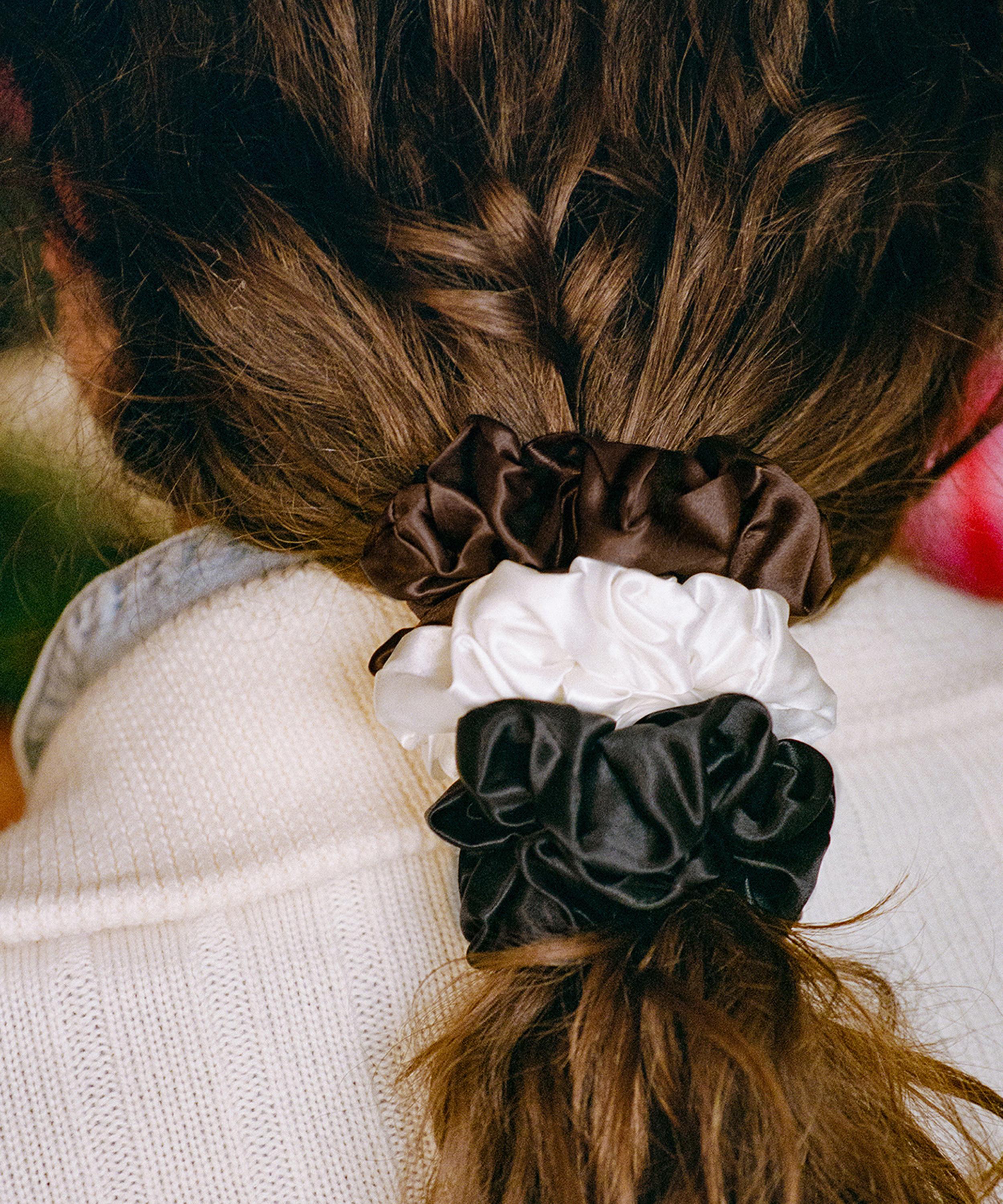 Slip - Beau Silk Large Scrunchie Cracker image number 3