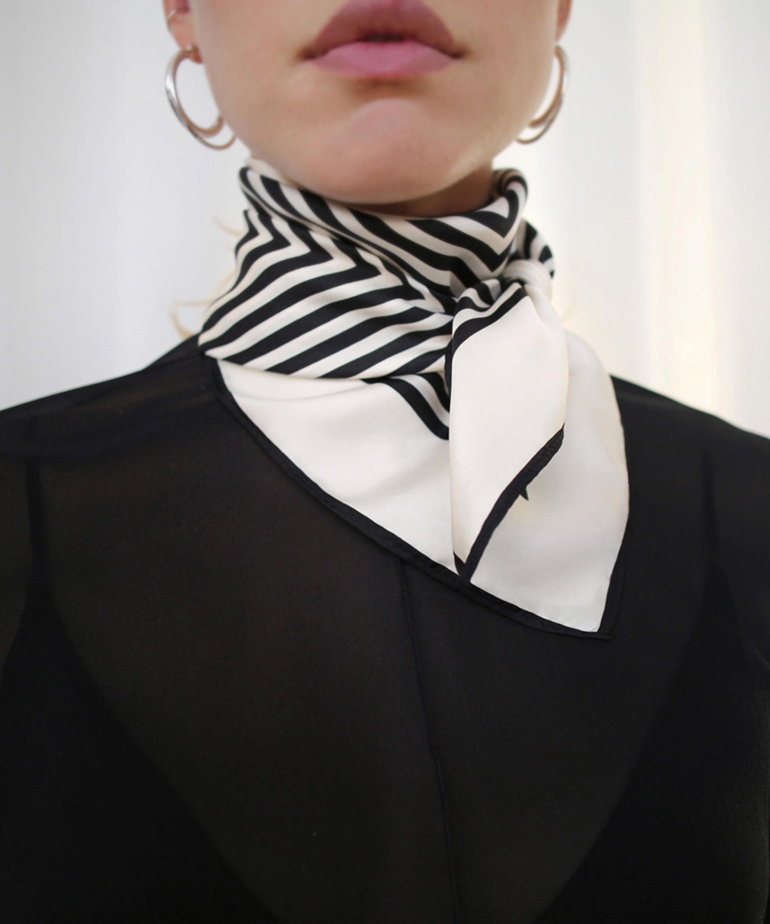 Le Scarf - Silk Scarf No.1 Stripes 90cm image number 4