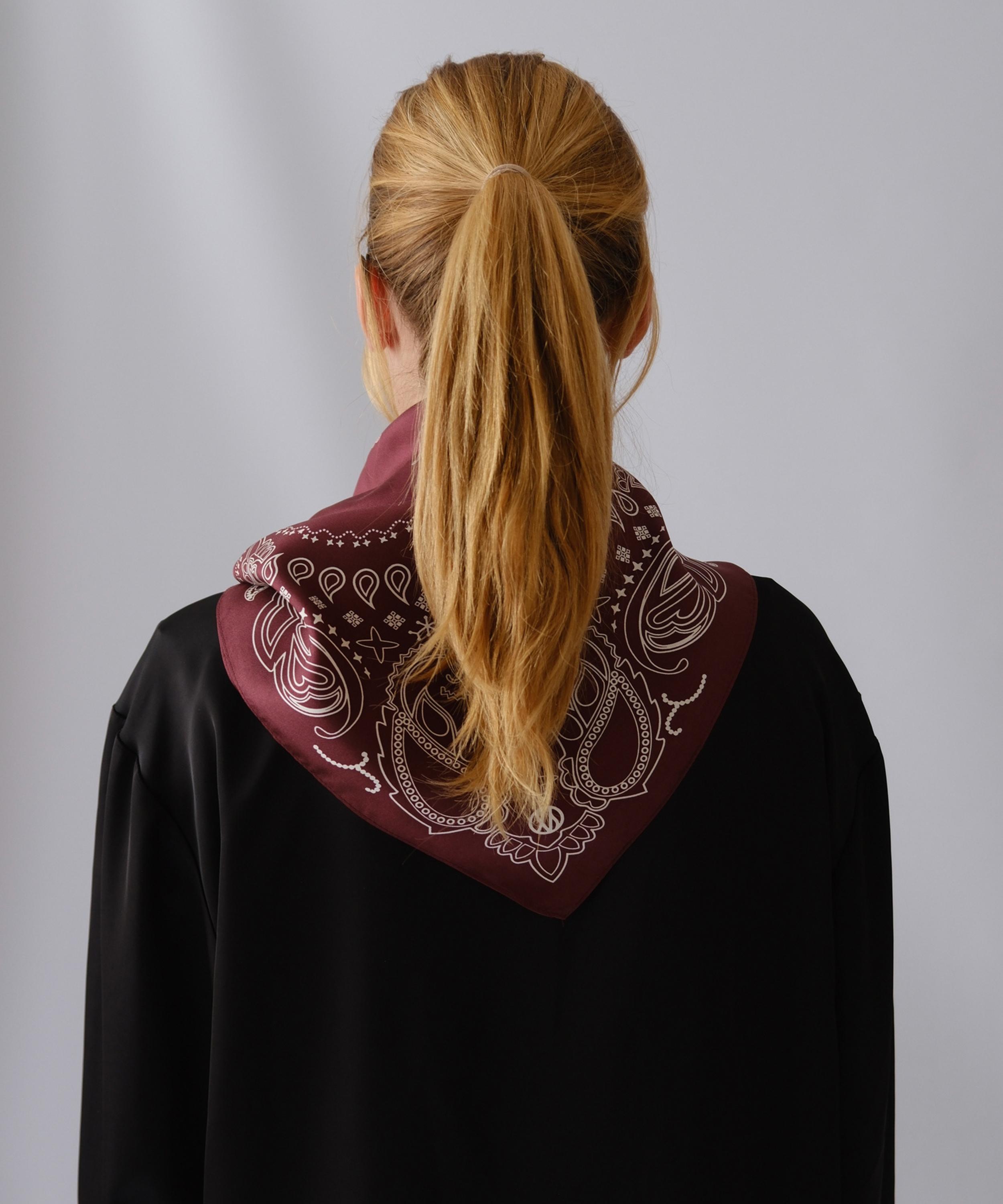 Le Scarf - Silk Scarf Paisley 65cm image number 3