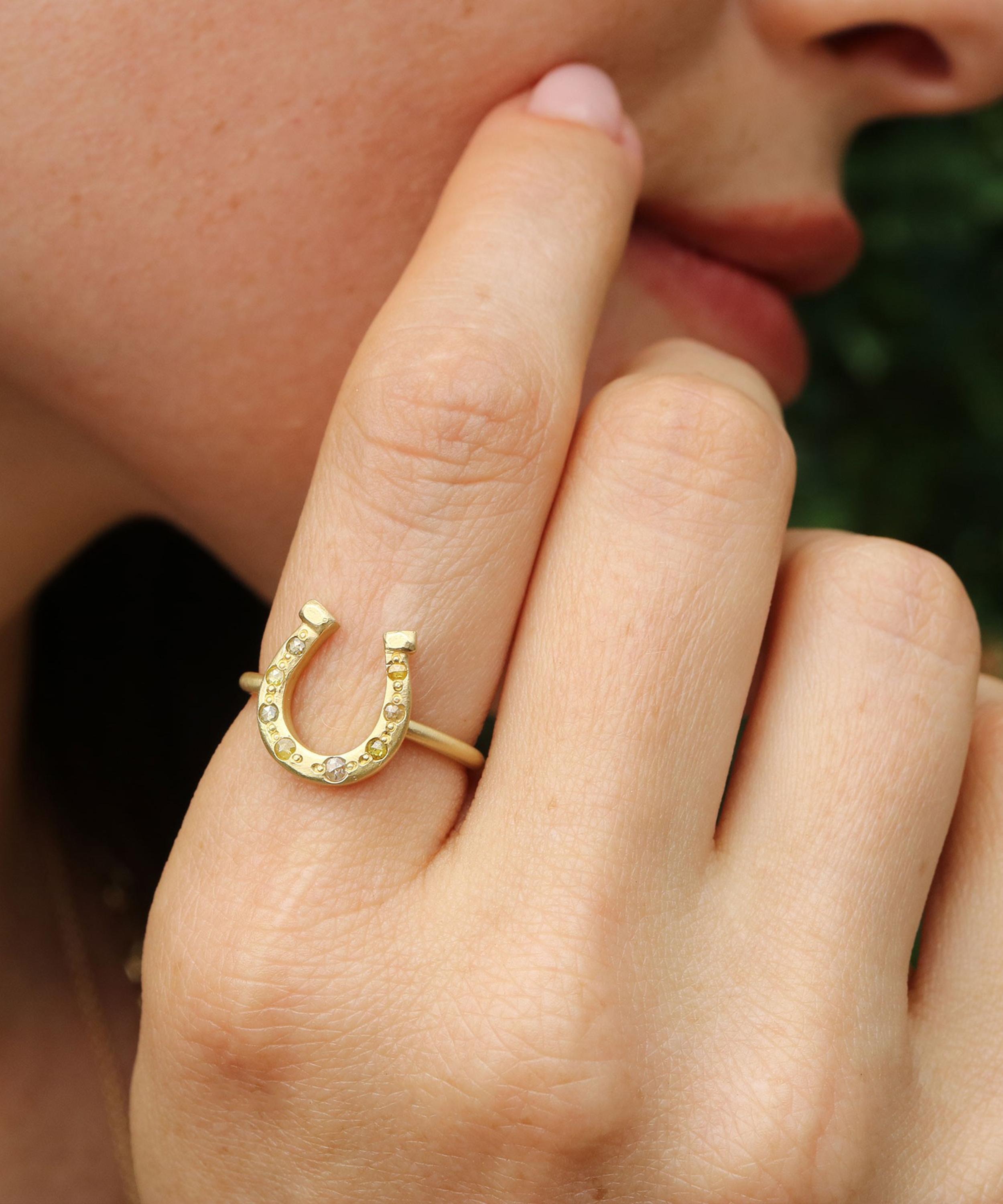 Brooke Gregson - 18ct Gold Mixed Diamond Mini Horseshoe Ring image number 1