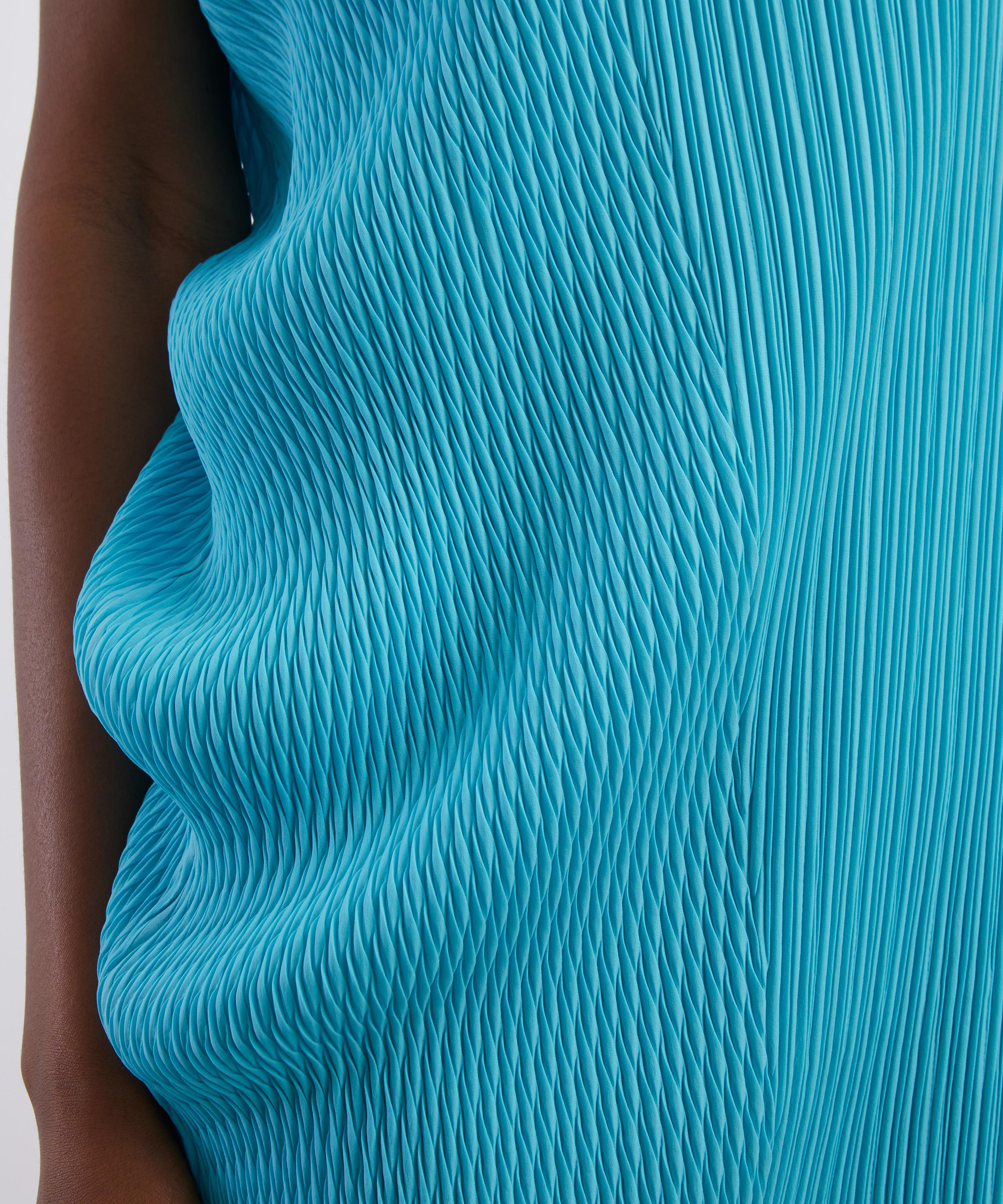 Issey Miyake - LEAF PLEATS Light Blue Midi Dress image number 4