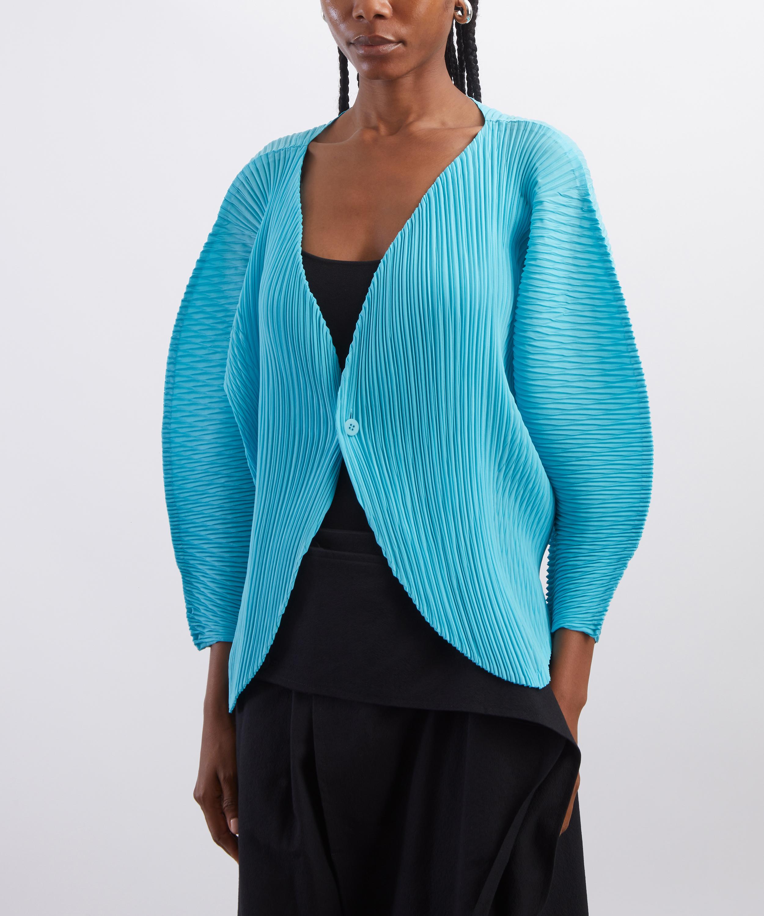 Issey Miyake - LEAF PLEATS Light Blue Cardigan image number 2