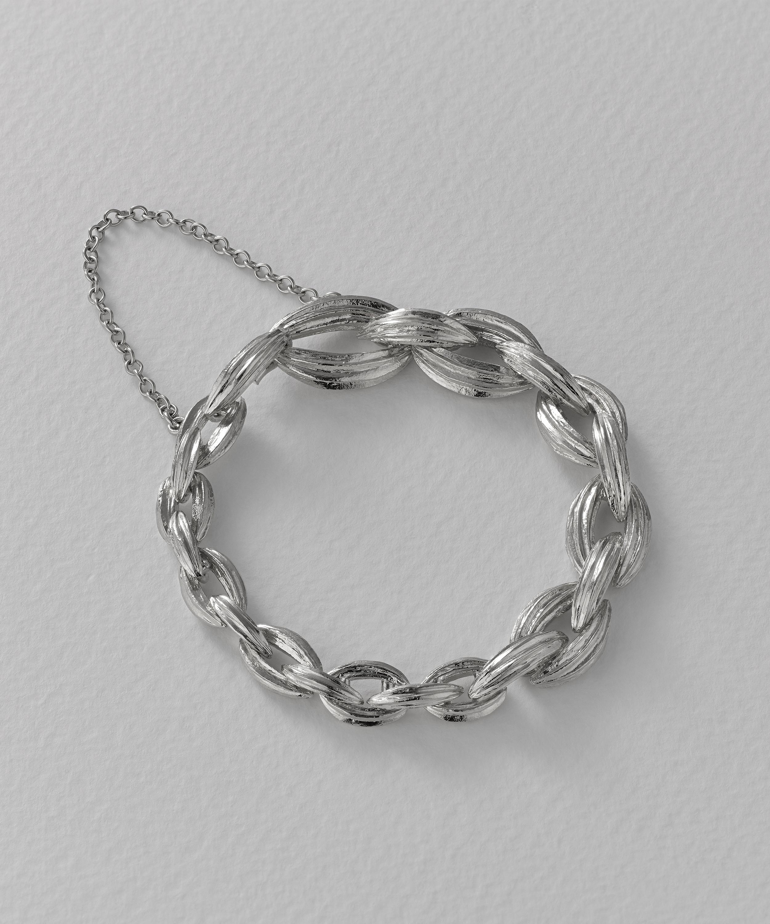 Alex Monroe - Sterling Silver Linked Kissing Seed Bracelet 16.5 cm image number 3