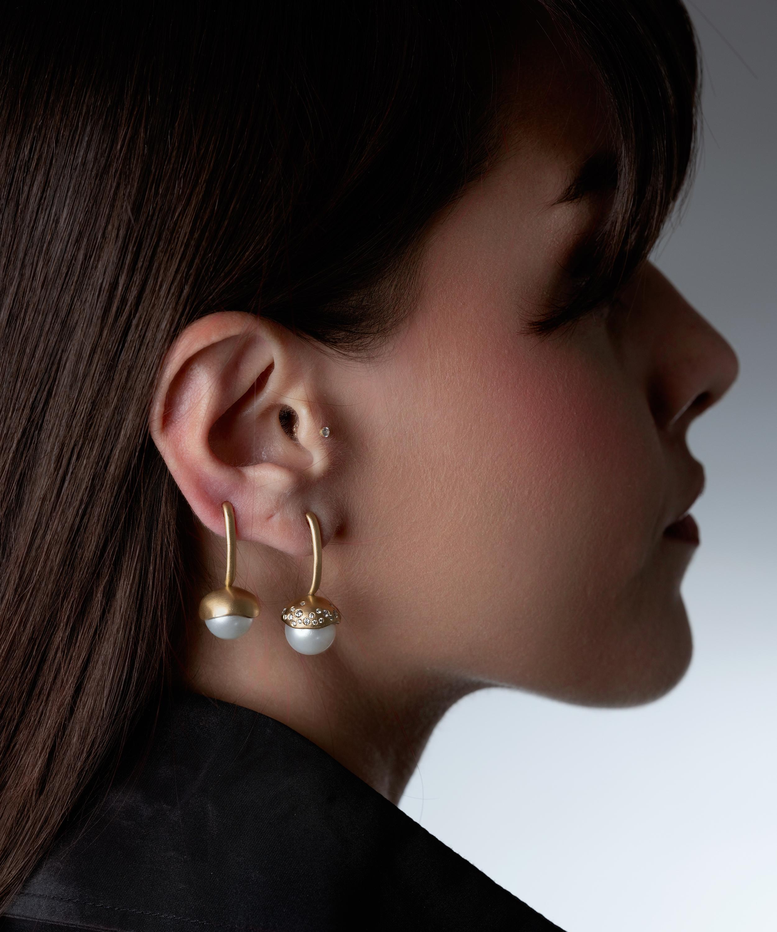 Nada Ghazal - 18ct Gold Pop Shine Mini Long Earrings image number 2