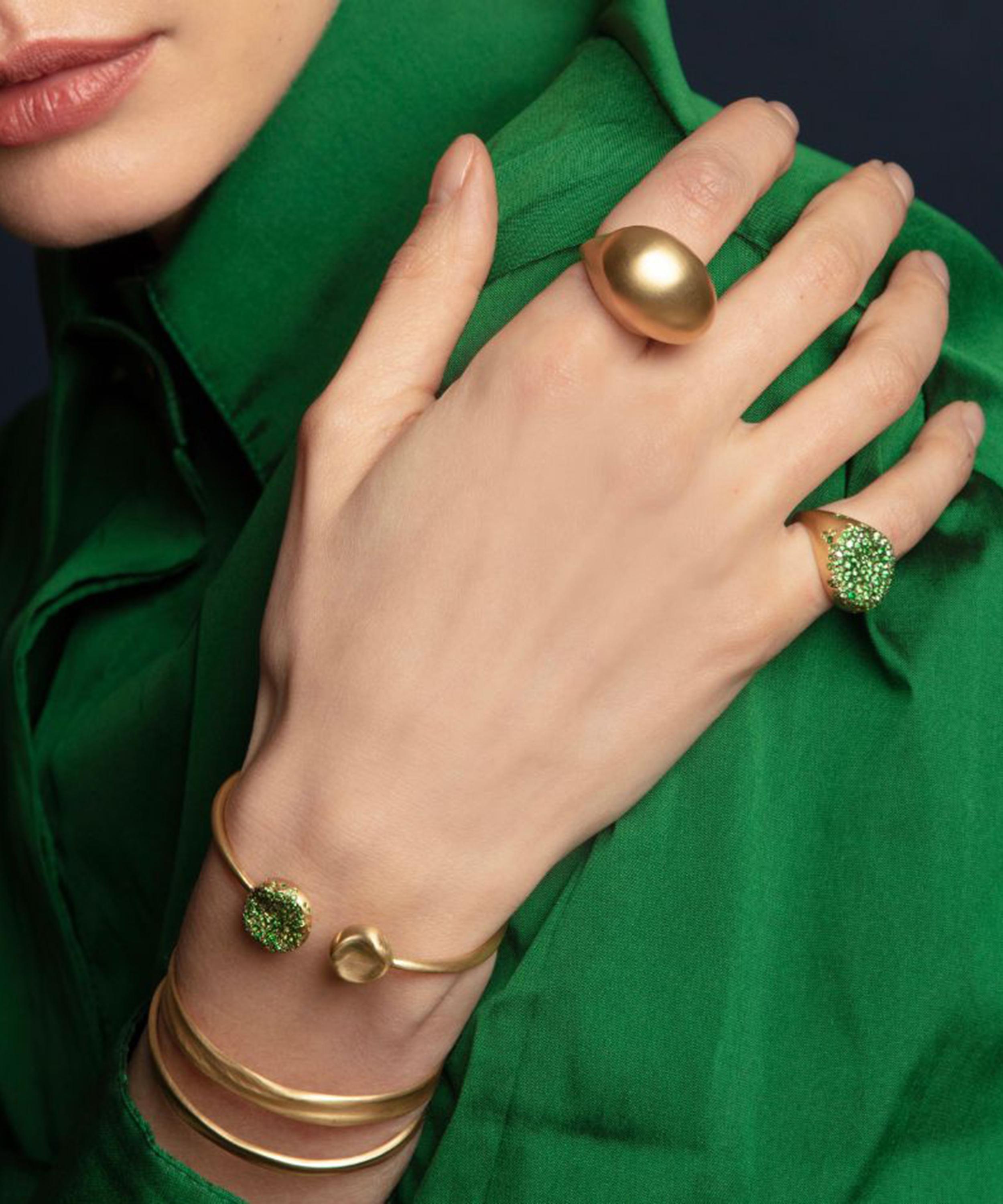 Nada Ghazal - 18ct Gold Baby Malak Original Bonbon Rectangle Ring image number 1