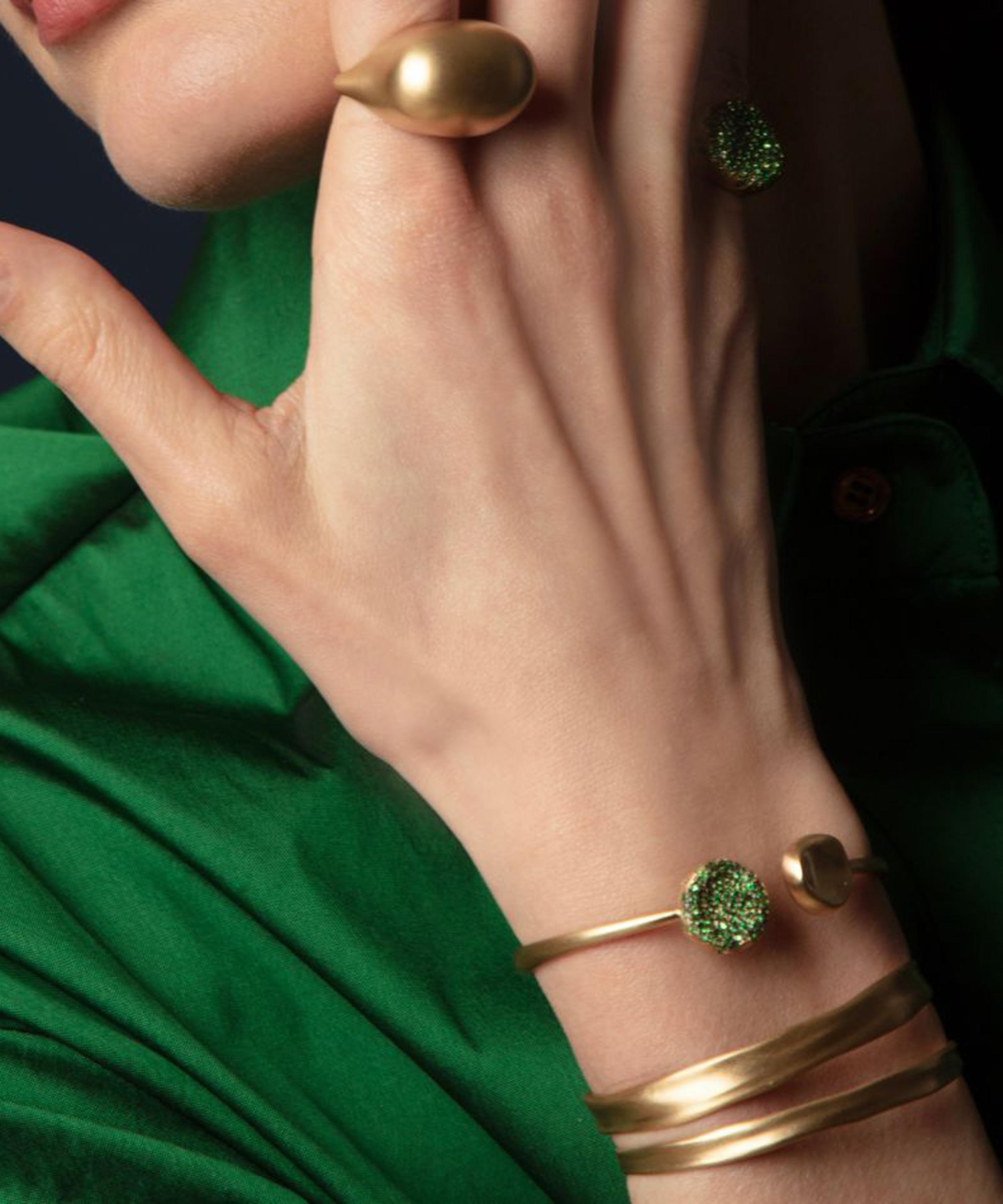 Nada Ghazal - 18ct Gold Baby Malak Original Duo Bonbon Cuff image number 1