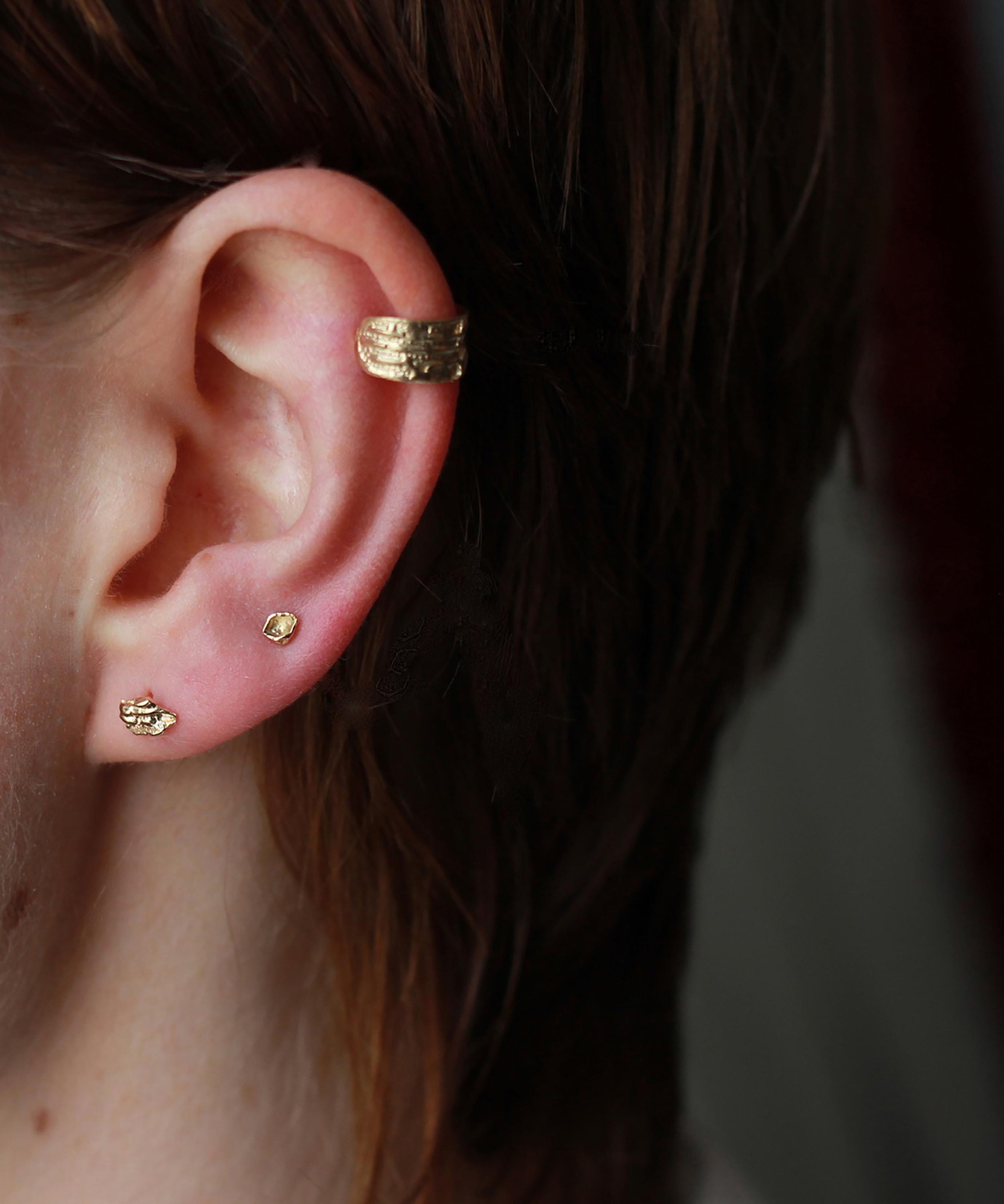 Ellis Mhairi Cameron - 14ct Gold VI Shard Stud Earrings image number 1