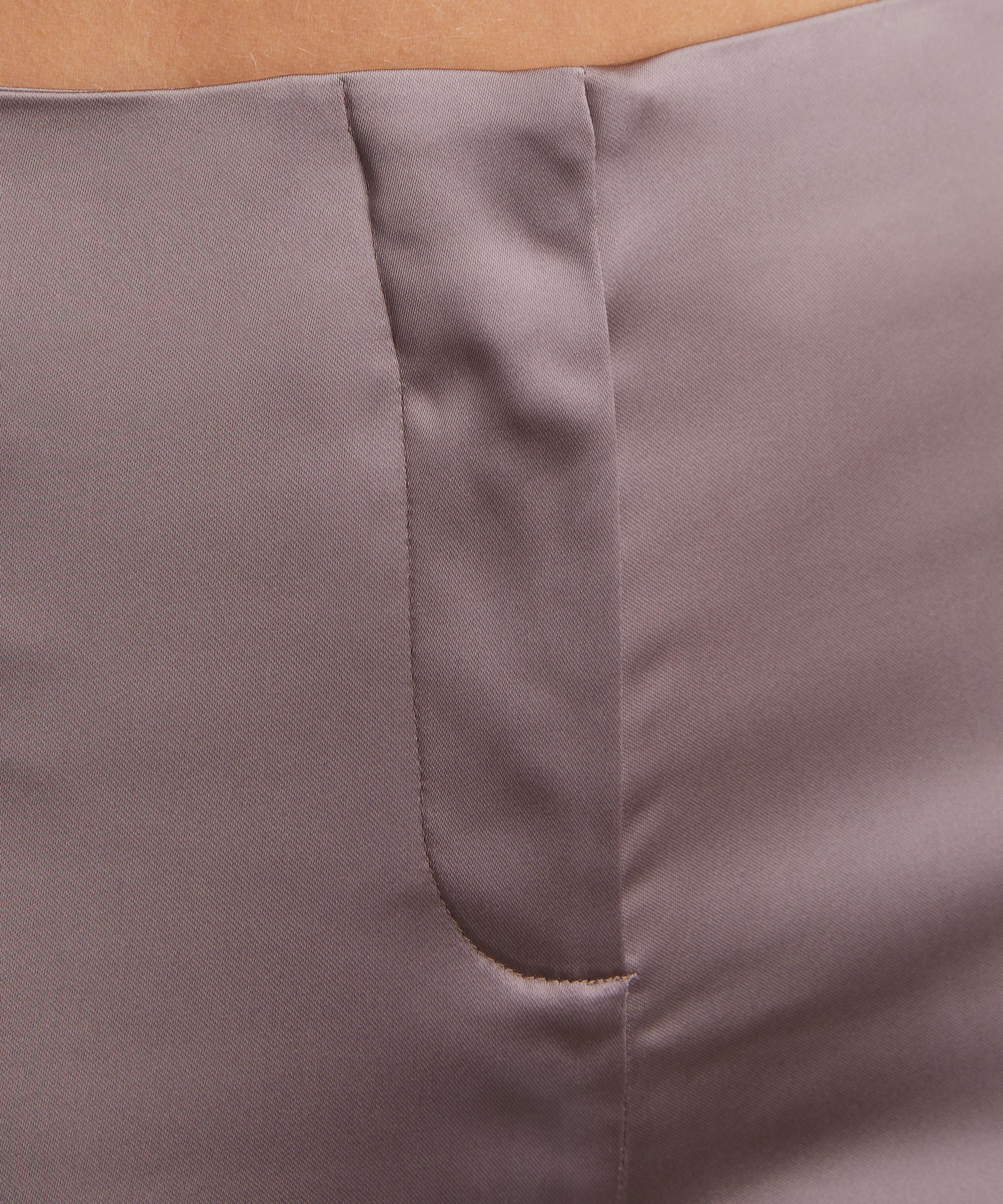 Reformation - Hadley Mid-Rise Satin Trousers image number 4
