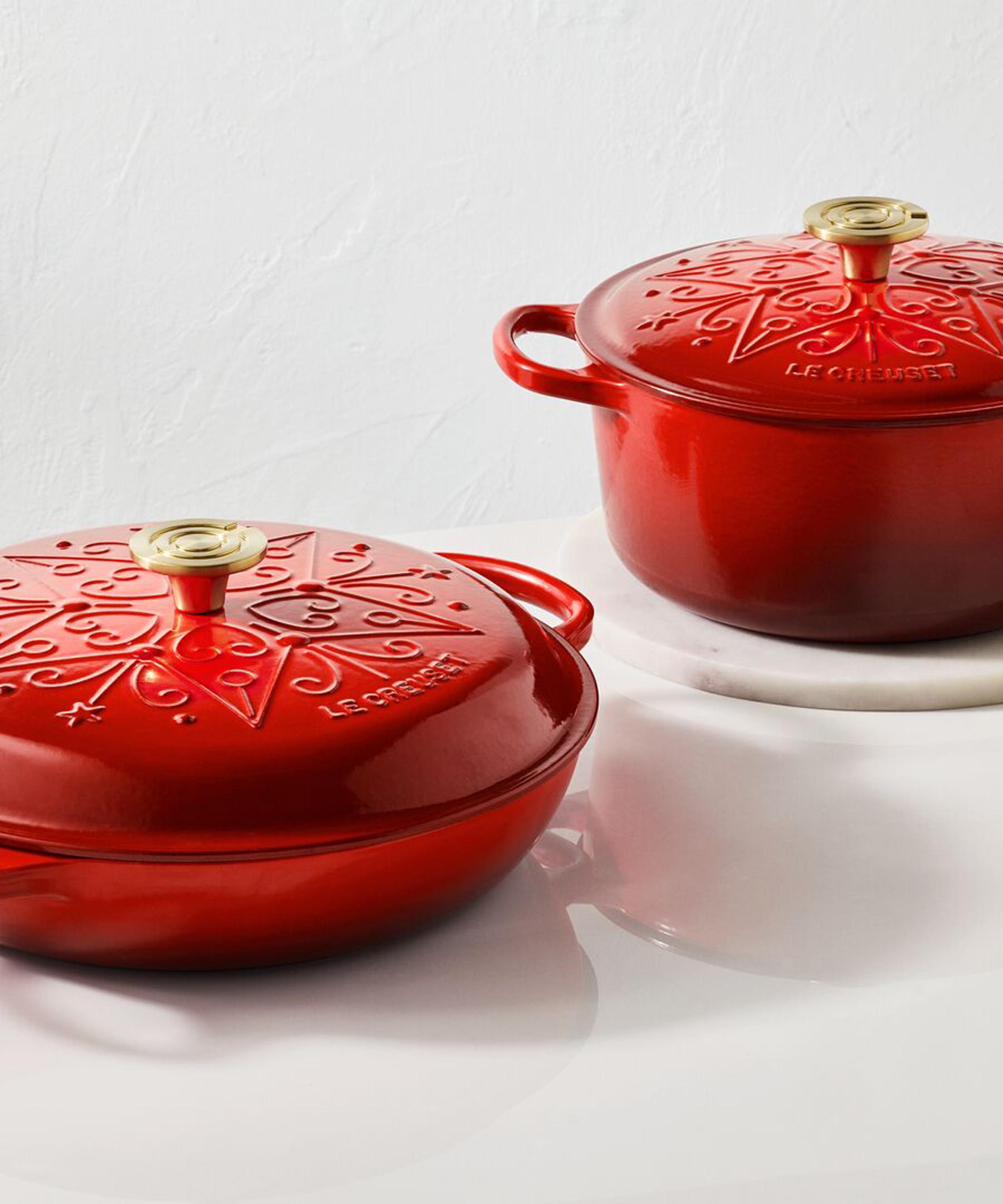Le Creuset - Enamelled Cast Iron L'&Eacute;toile Signature Shallow Casserole 30cm Cerise image number 1