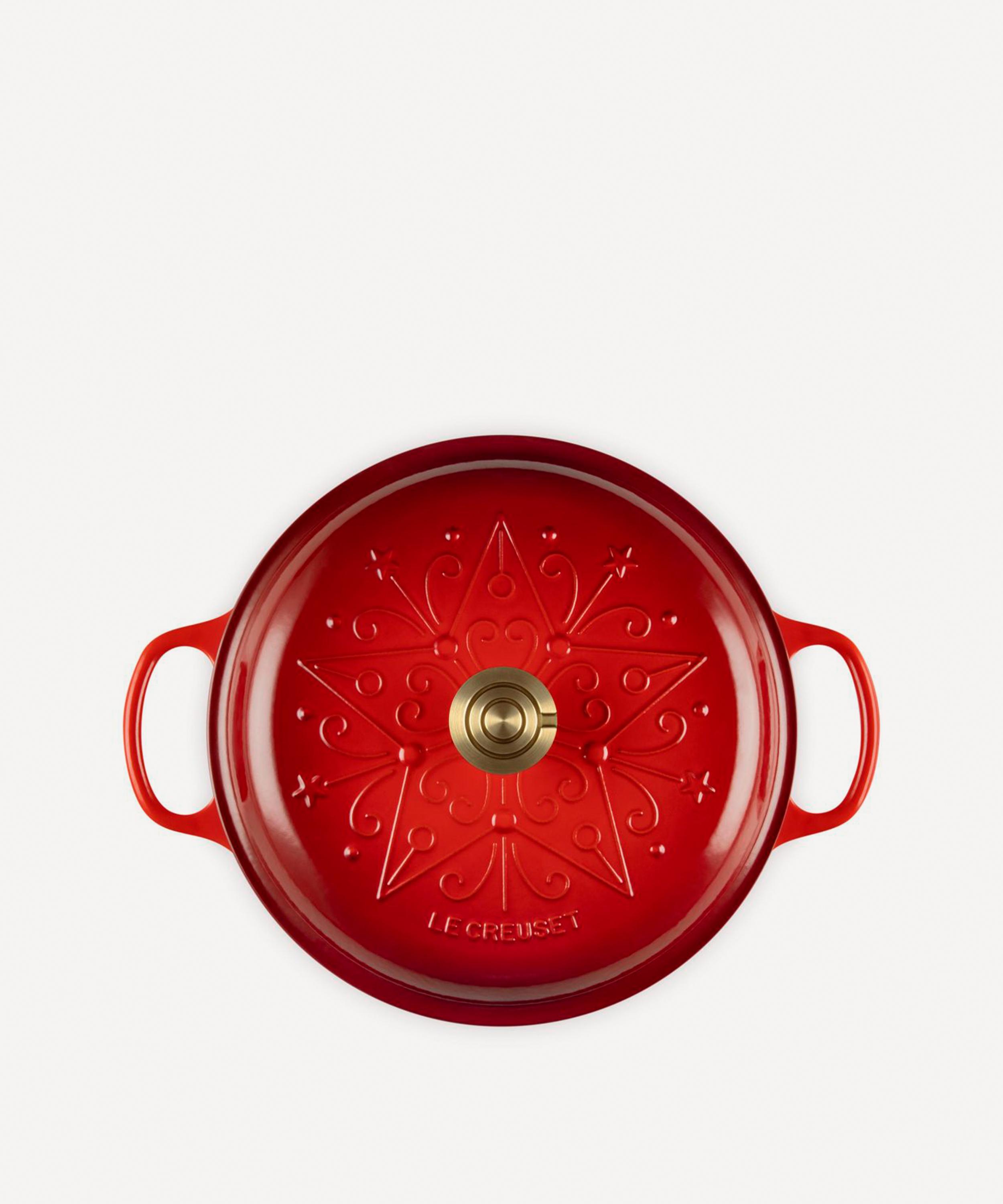 Le Creuset - Enamelled Cast Iron L'&Eacute;toile Signature Shallow Casserole 30cm Cerise image number 4