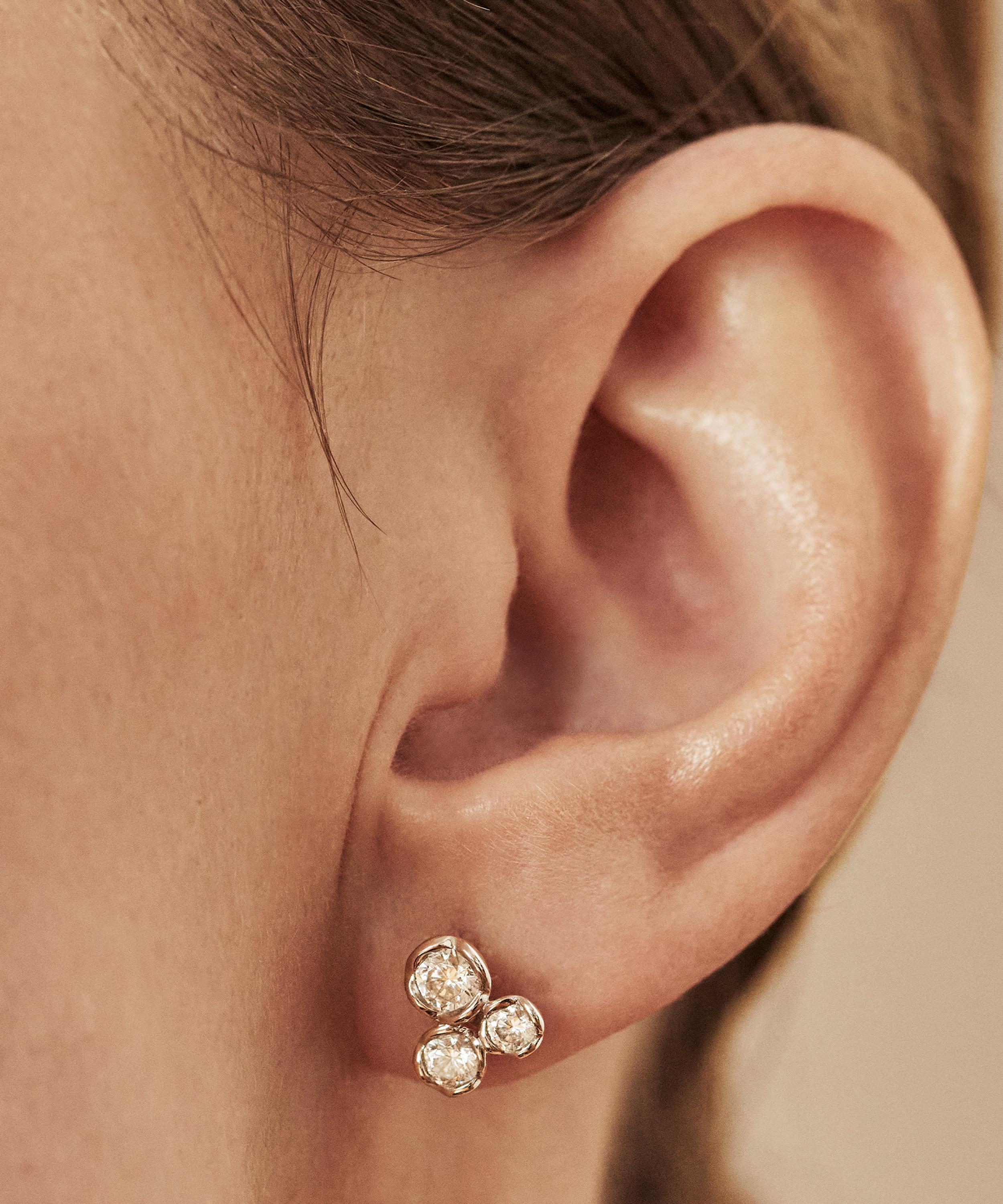 Annoushka - 18ct White Gold Whoopsie Daisy Triple Stud Earrings image number 1