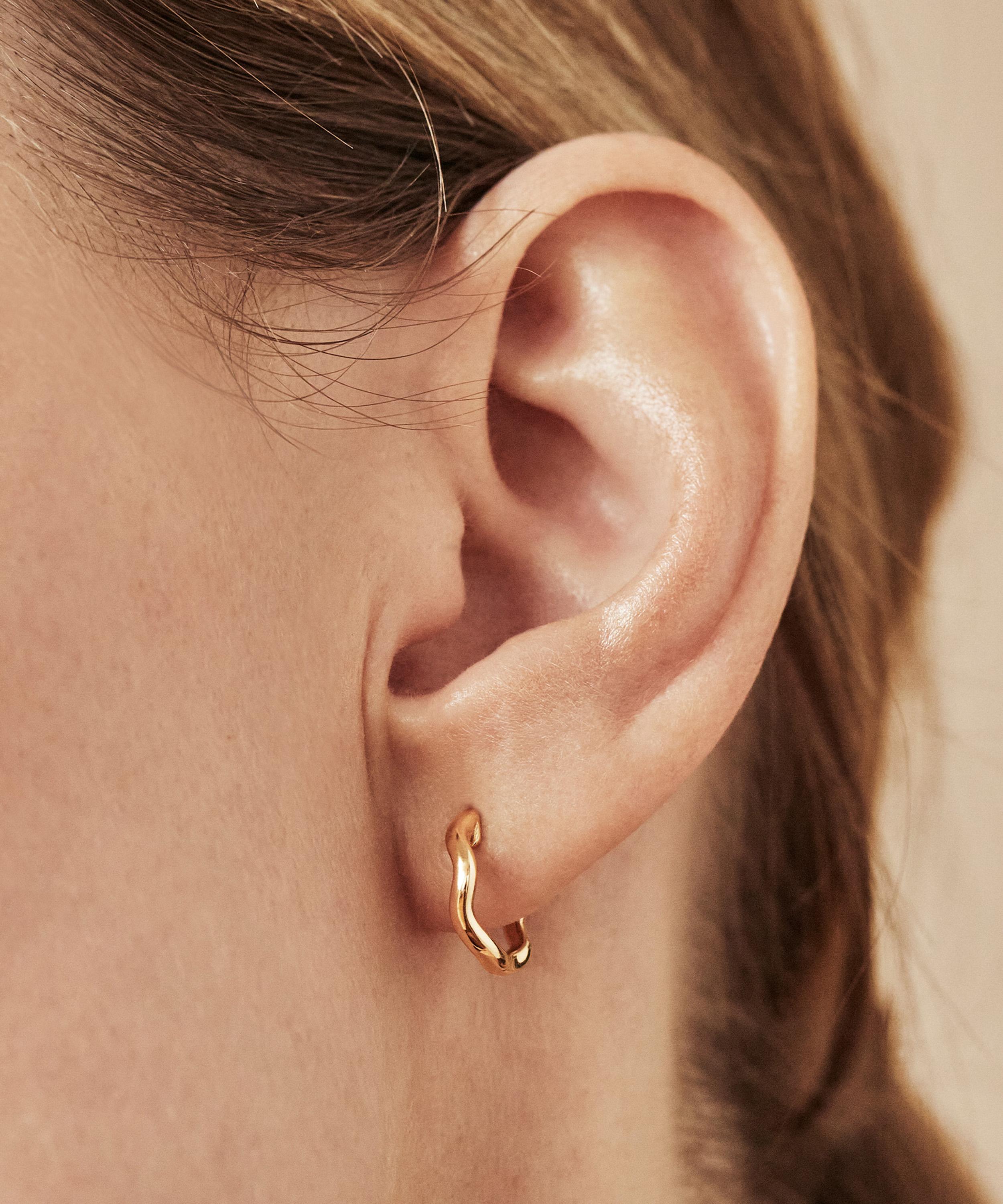 Annoushka - 18ct Gold Whoopsie Daisy Small Hoop Earrings image number 1