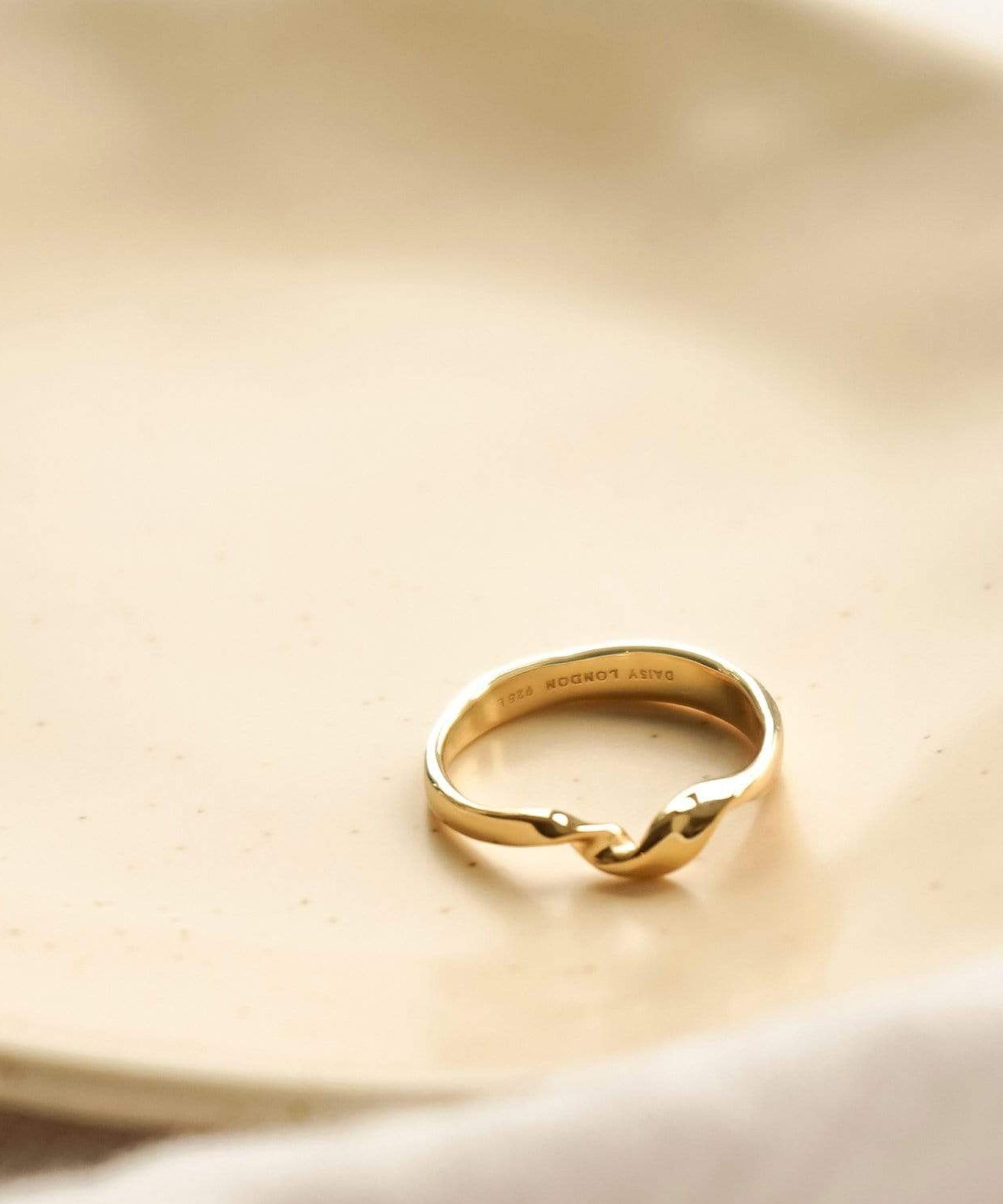 Daisy London - 18ct Gold-Plated Est&eacute;e Lalonde Flow Ring image number 2