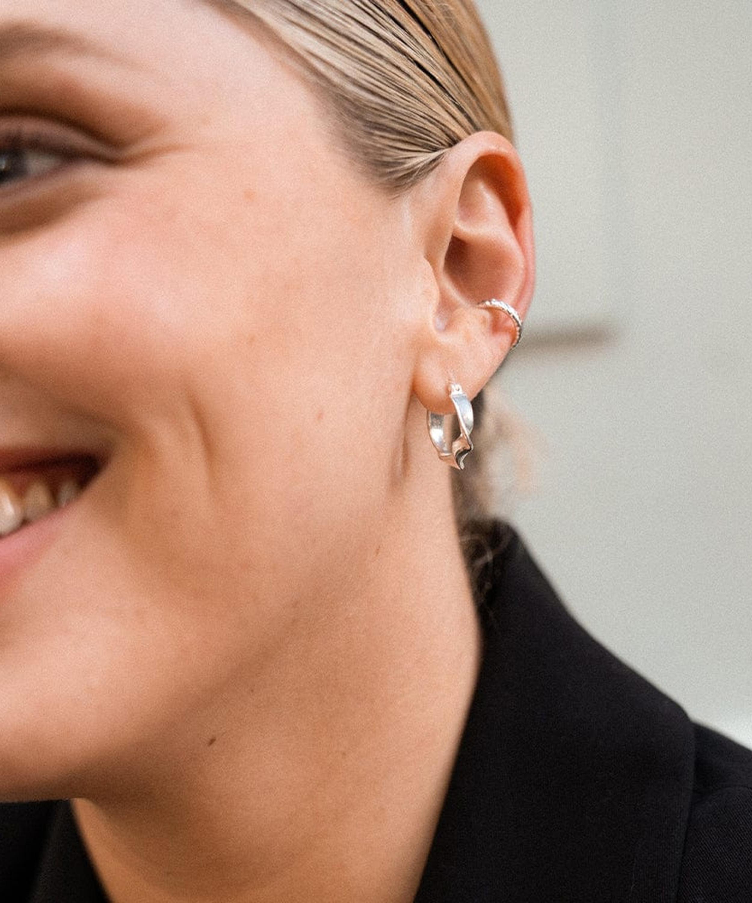 Daisy London - Sterling Silver Est&eacute;e Lalonde Flow Hoop Earrings image number 1