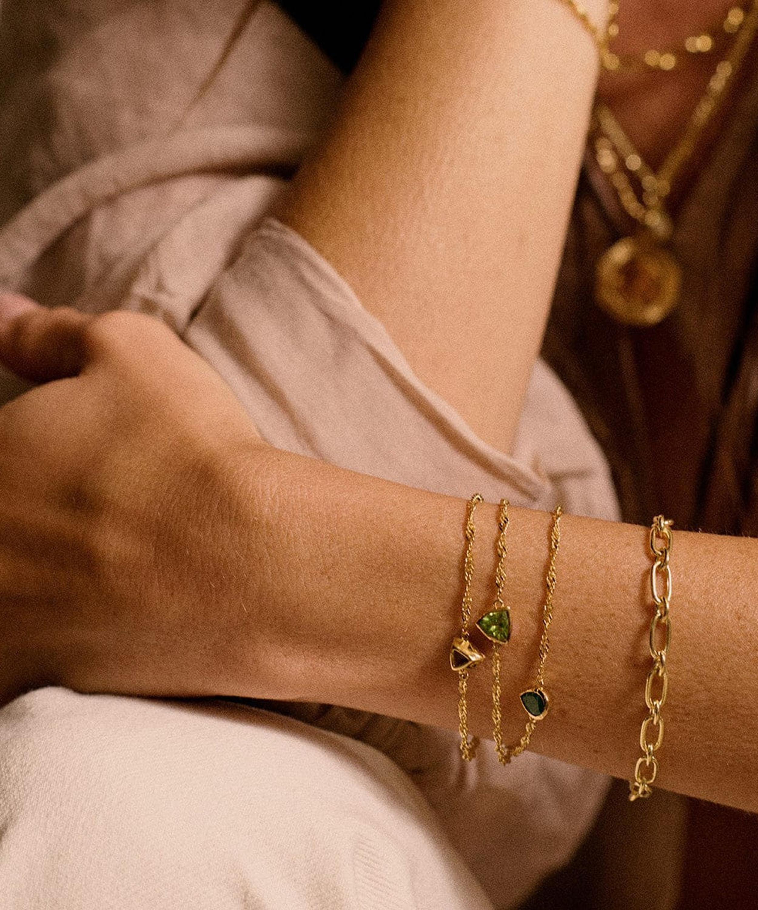Daisy London - 18ct Gold-Plated Emerald May Birthstone Charm Bracelet image number 2