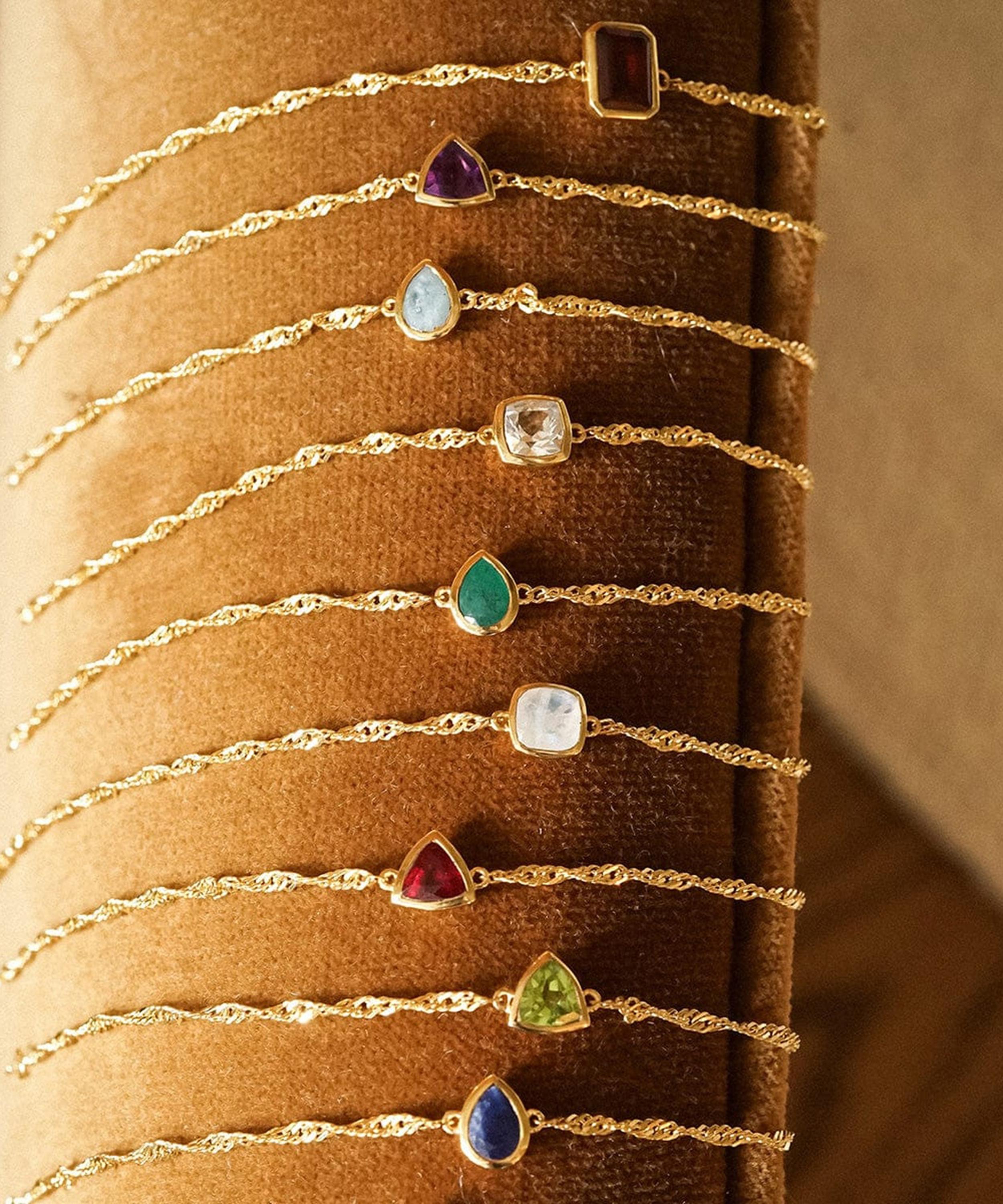 Daisy London - 18ct Gold-Plated Emerald May Birthstone Charm Bracelet image number 3