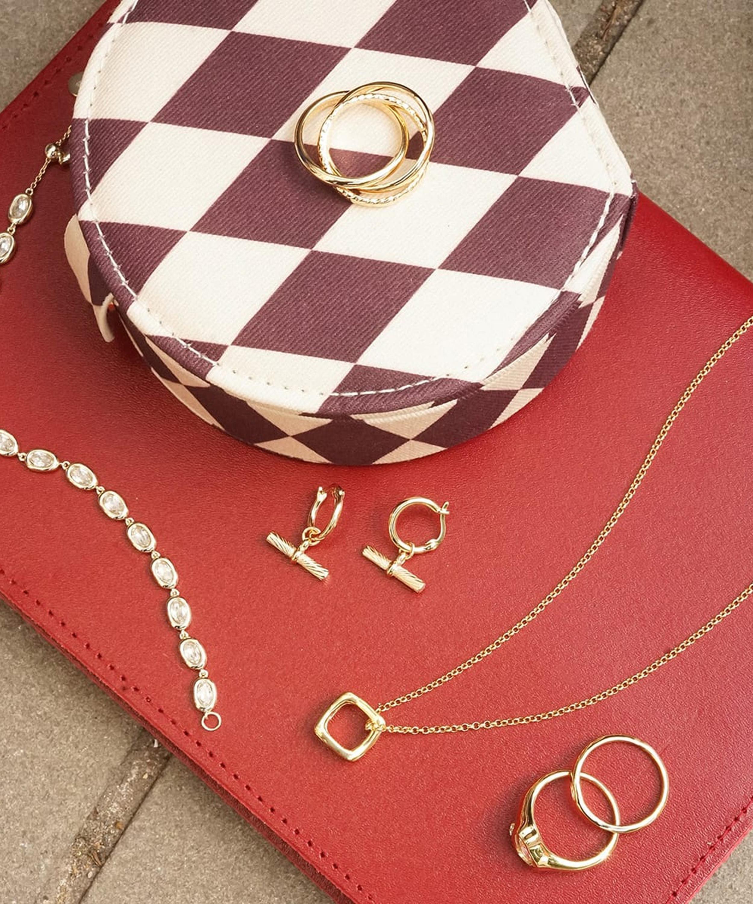 Daisy London - 18ct Gold-Plated Este&eacute; Lalonde T-Bar Charm Drop Hoop Earrings image number 3