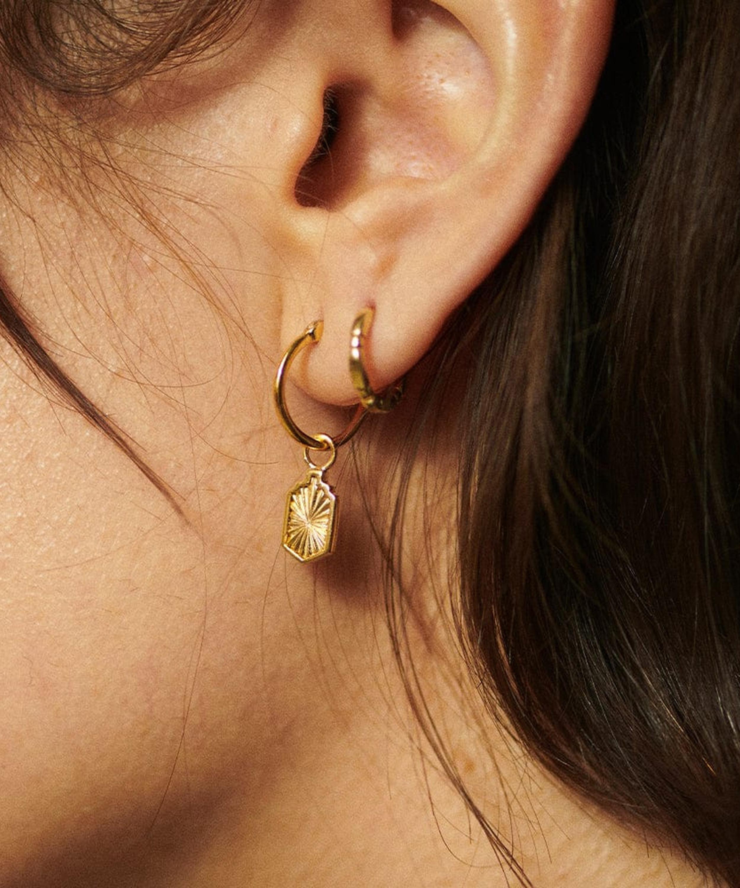 Daisy London - 18ct Gold-Plated Est&eacute;e Lalonde Sunburst Shield Charm Drop Hoop Earrings image number 1