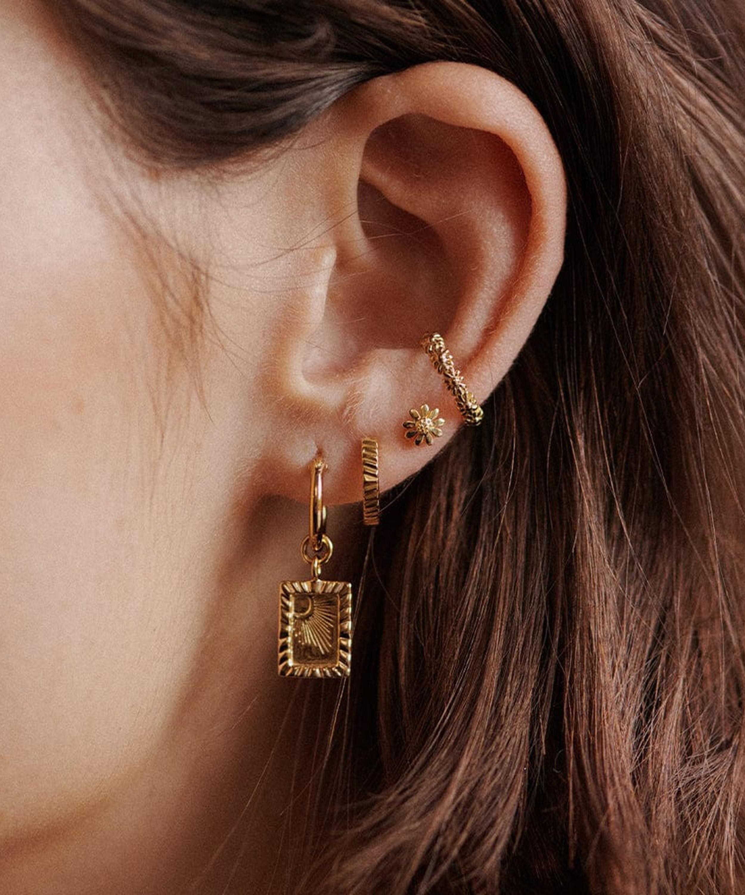 Daisy London - 18ct Gold-Plated Est&eacute;e Lalonde Sunburst Huggie Hoop Earrings image number 2