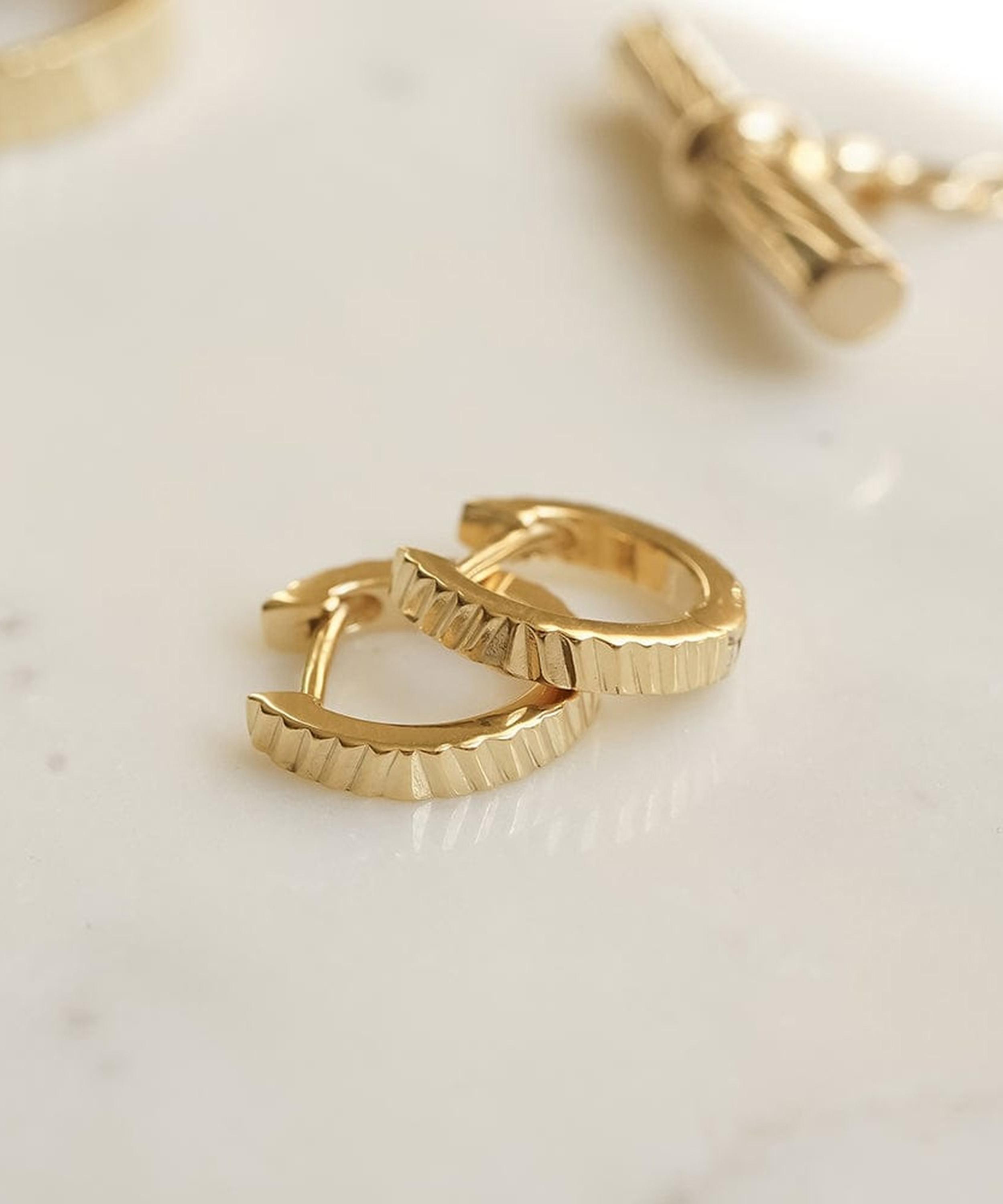 Daisy London - 18ct Gold-Plated Est&eacute;e Lalonde Sunburst Huggie Hoop Earrings image number 3