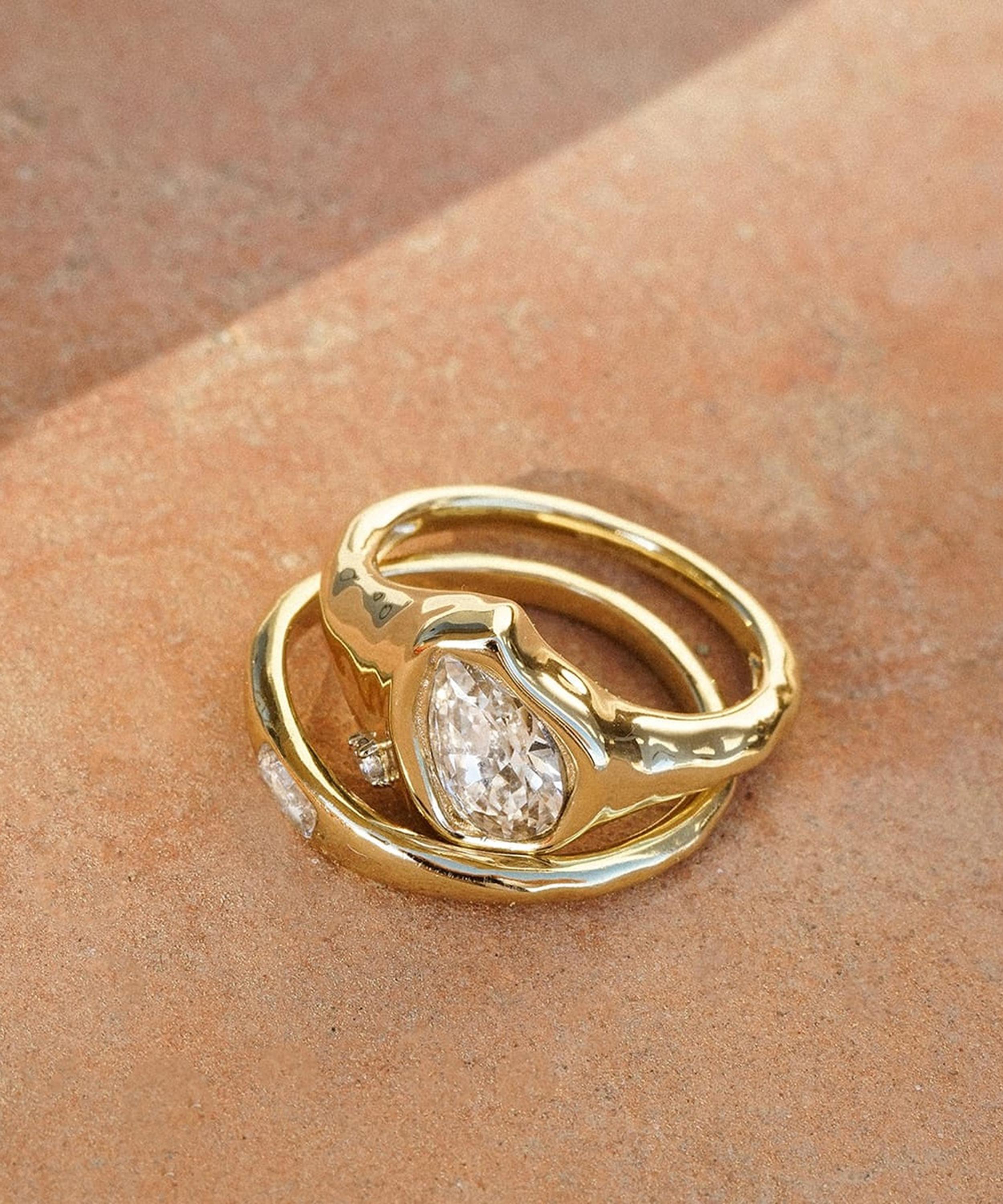 Daisy London - 18ct Gold-Plated Est&eacute;e Lalonde Sapphire Organic Ring Stack image number 3