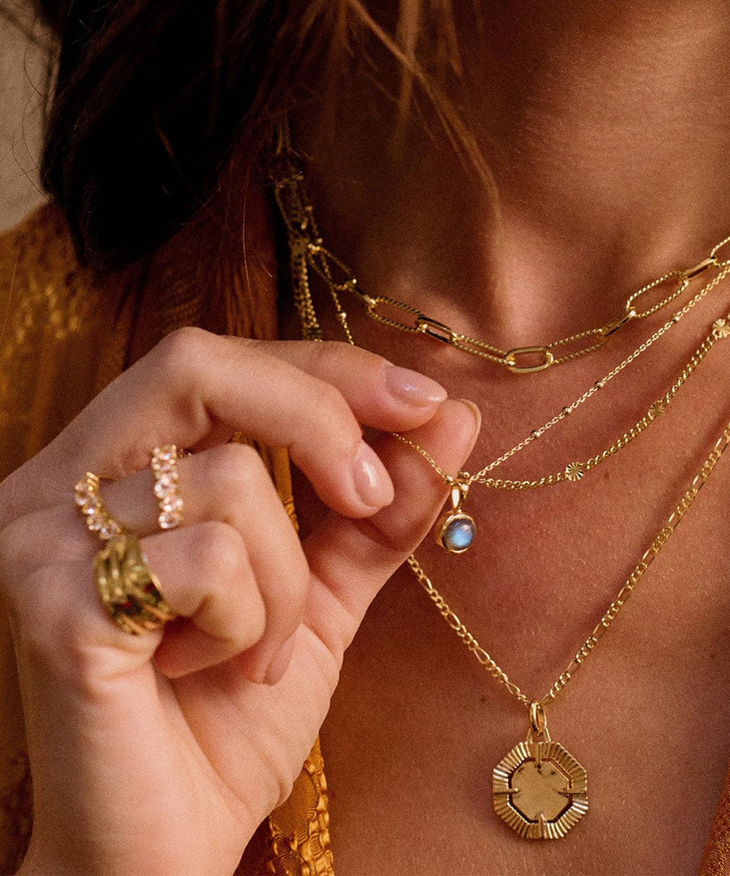 Daisy London - 18ct Gold-Plated Labradorite Healing Stone Pendant Necklace image number 2