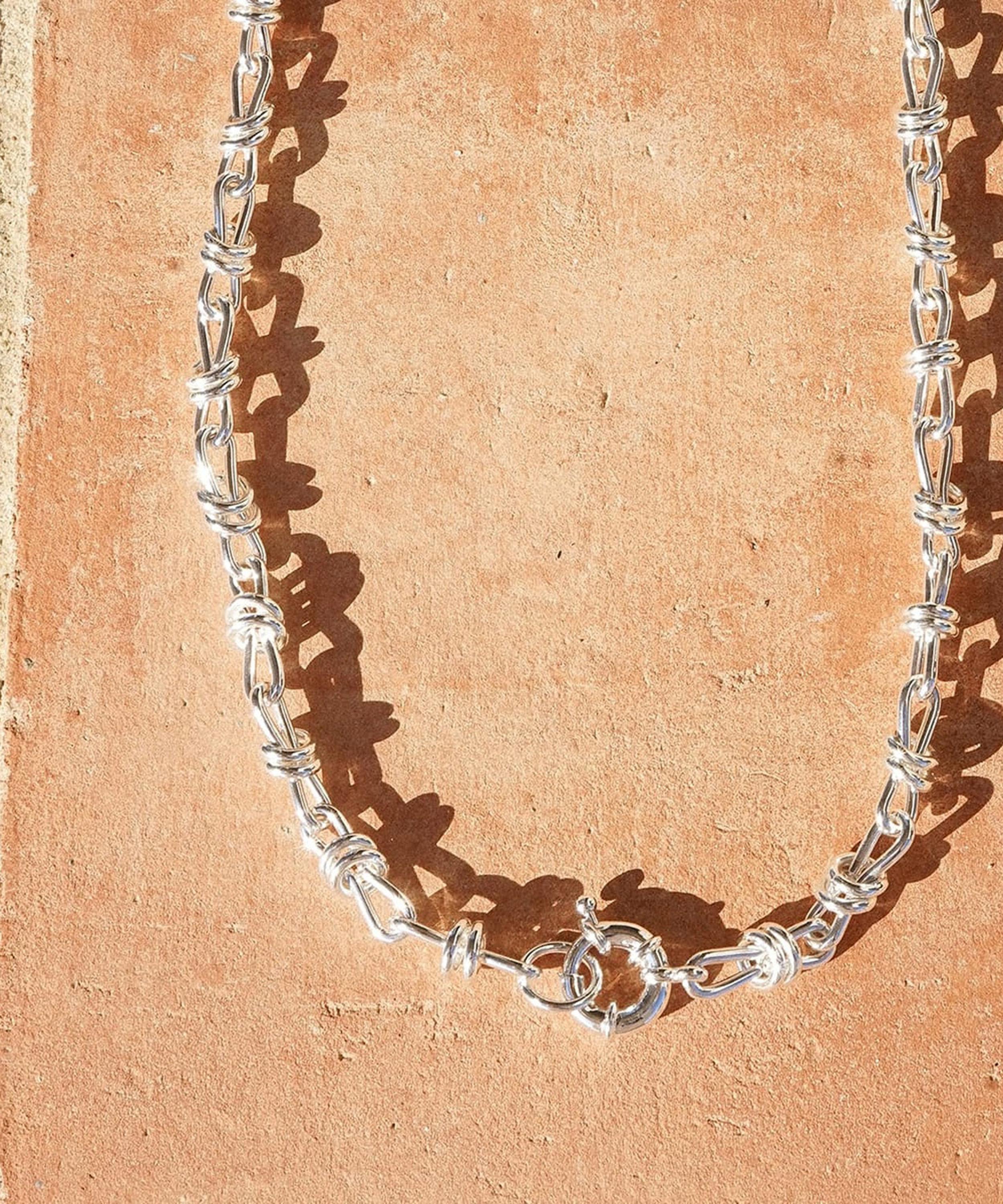 Daisy London - Silver-Plated Polly Knot Chain Necklace image number 3