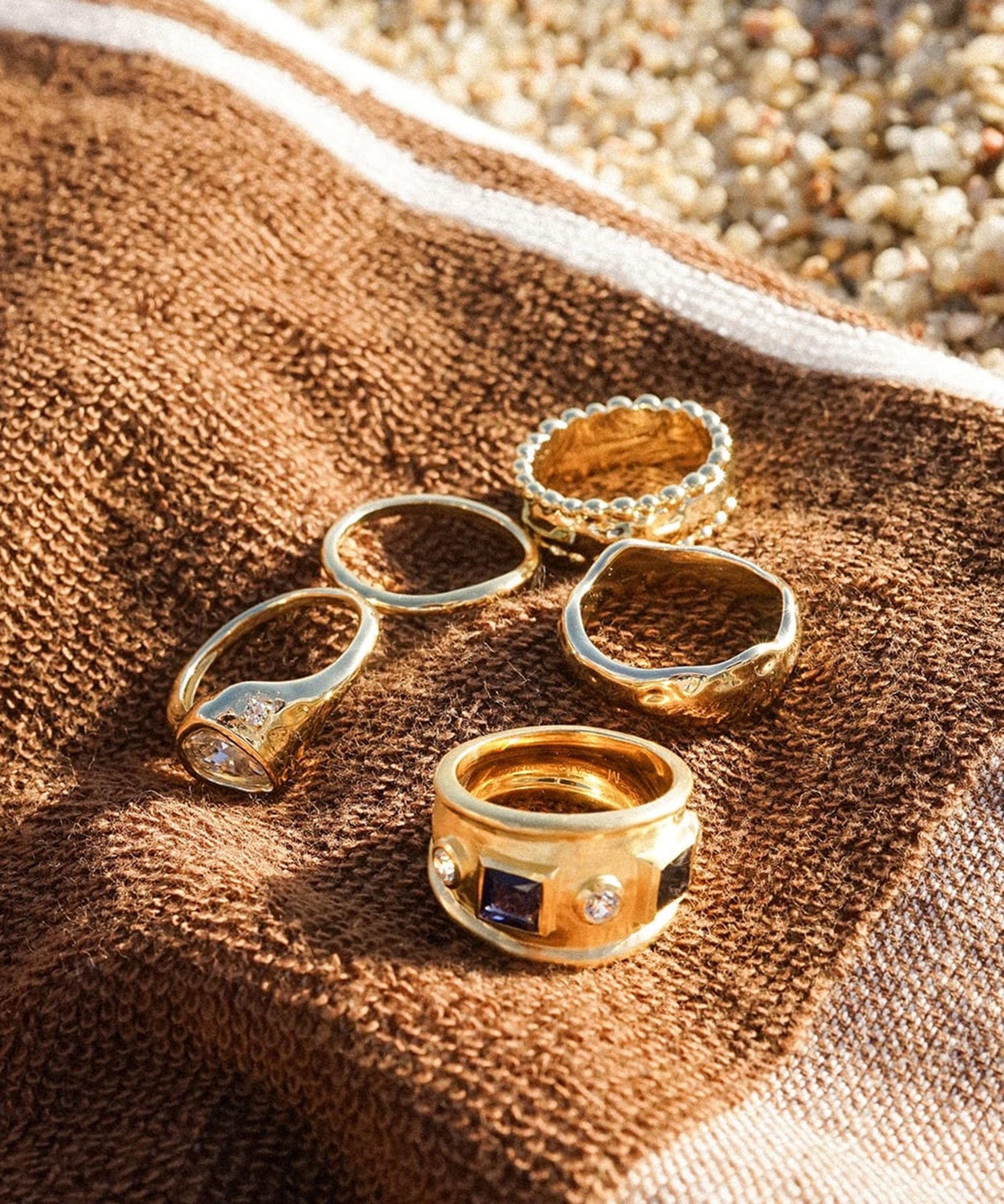 Daisy London - 18ct Gold-Plated Chunky Stone Textured Ring image number 2