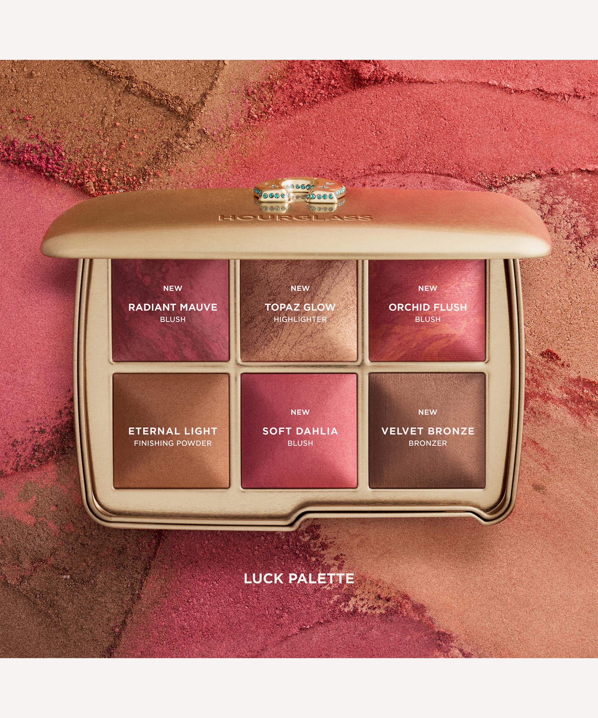 Hourglass - Ambient Lighting Palette Unlocked Luck Edit image number 3
