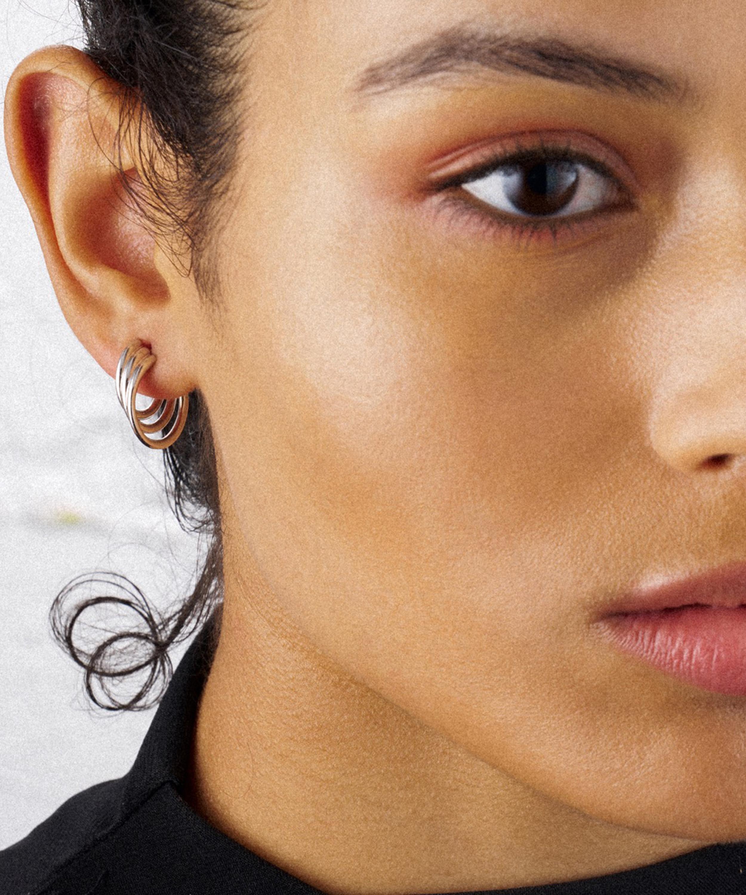 Shaun Leane - Sterling Silver Bound Hoop Earrings image number 1