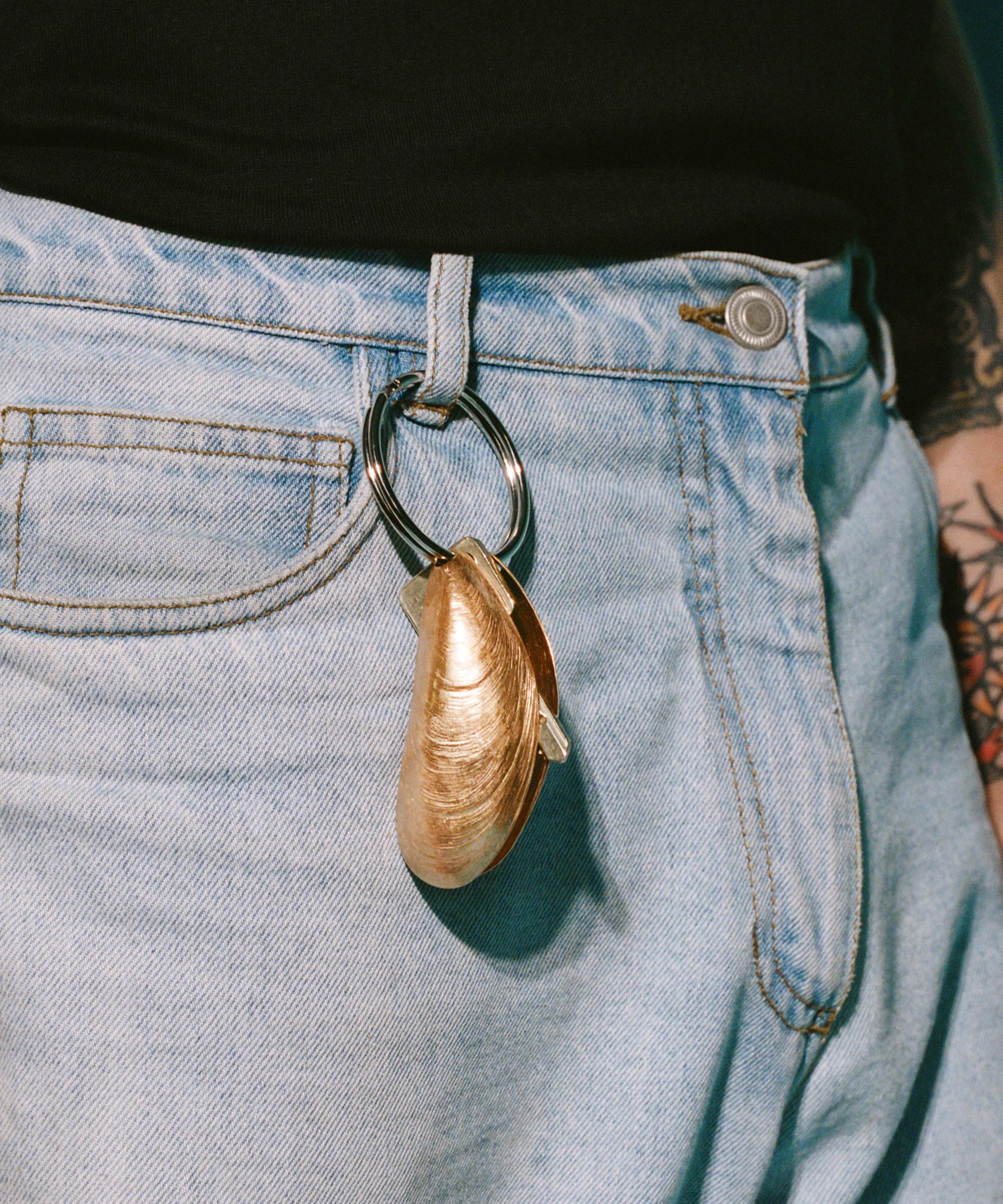 Wouters & Hendrix - Copper Mussel Key Chain image number 1
