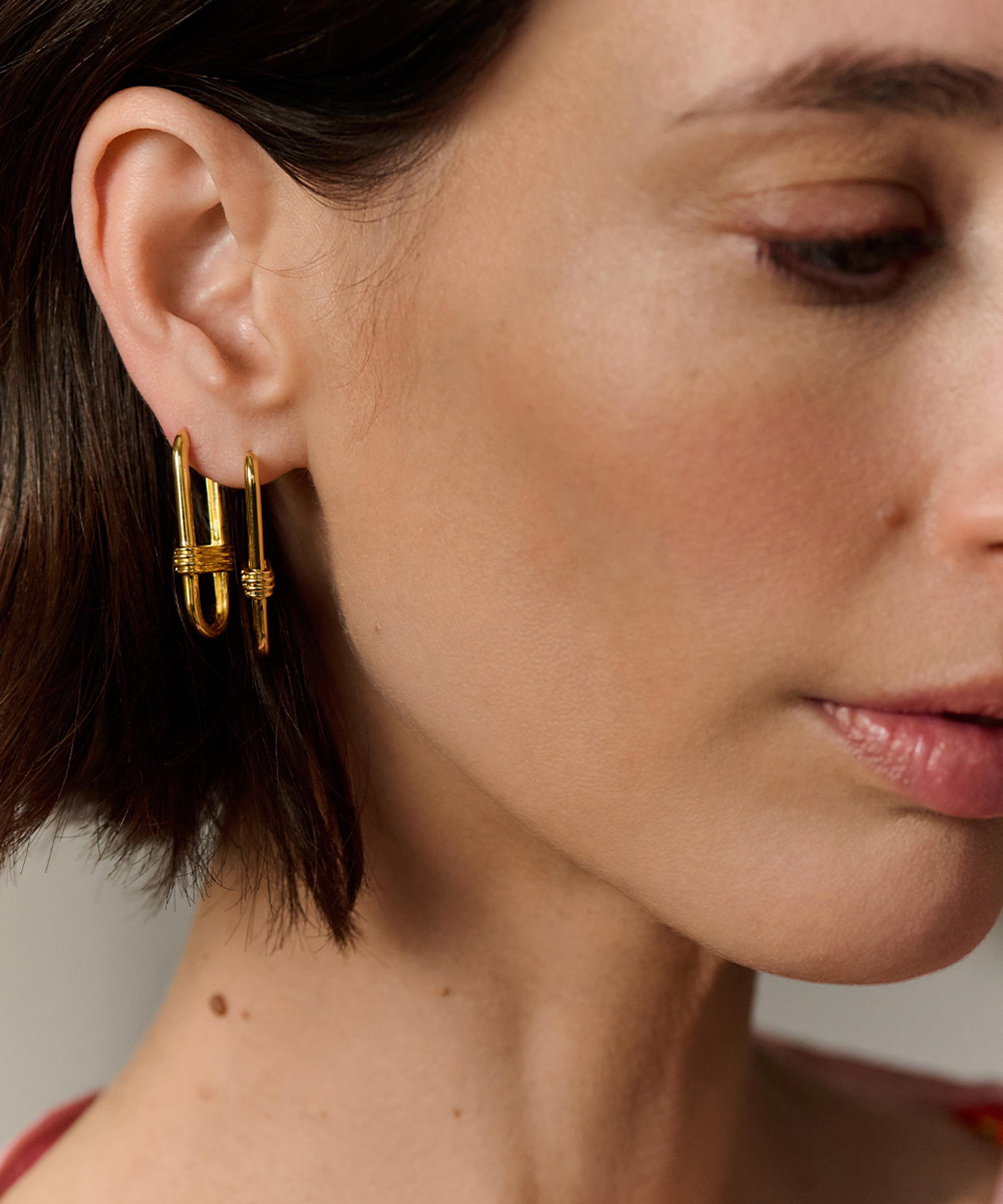 Astley Clarke - 18ct Gold-Plated Link Hoop Earrings x Laura Jackson image number 4